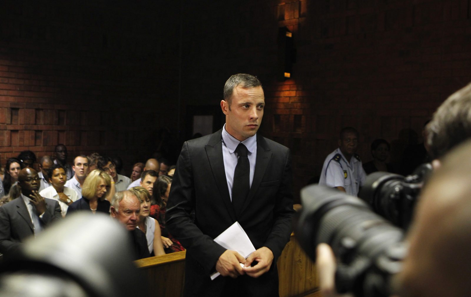 Pistorius bail hearing: Hilton Botha recalled to the stand