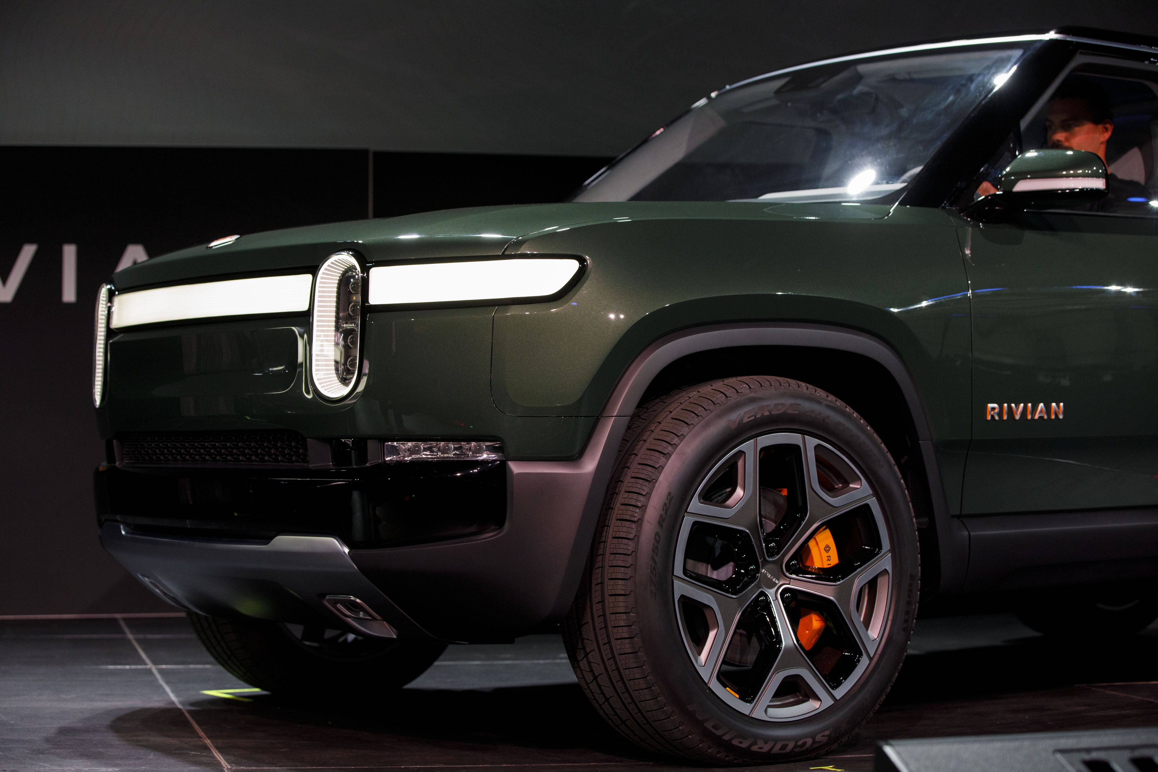 Amazon-Backed EV-Maker Rivian Aims for IPO This Year