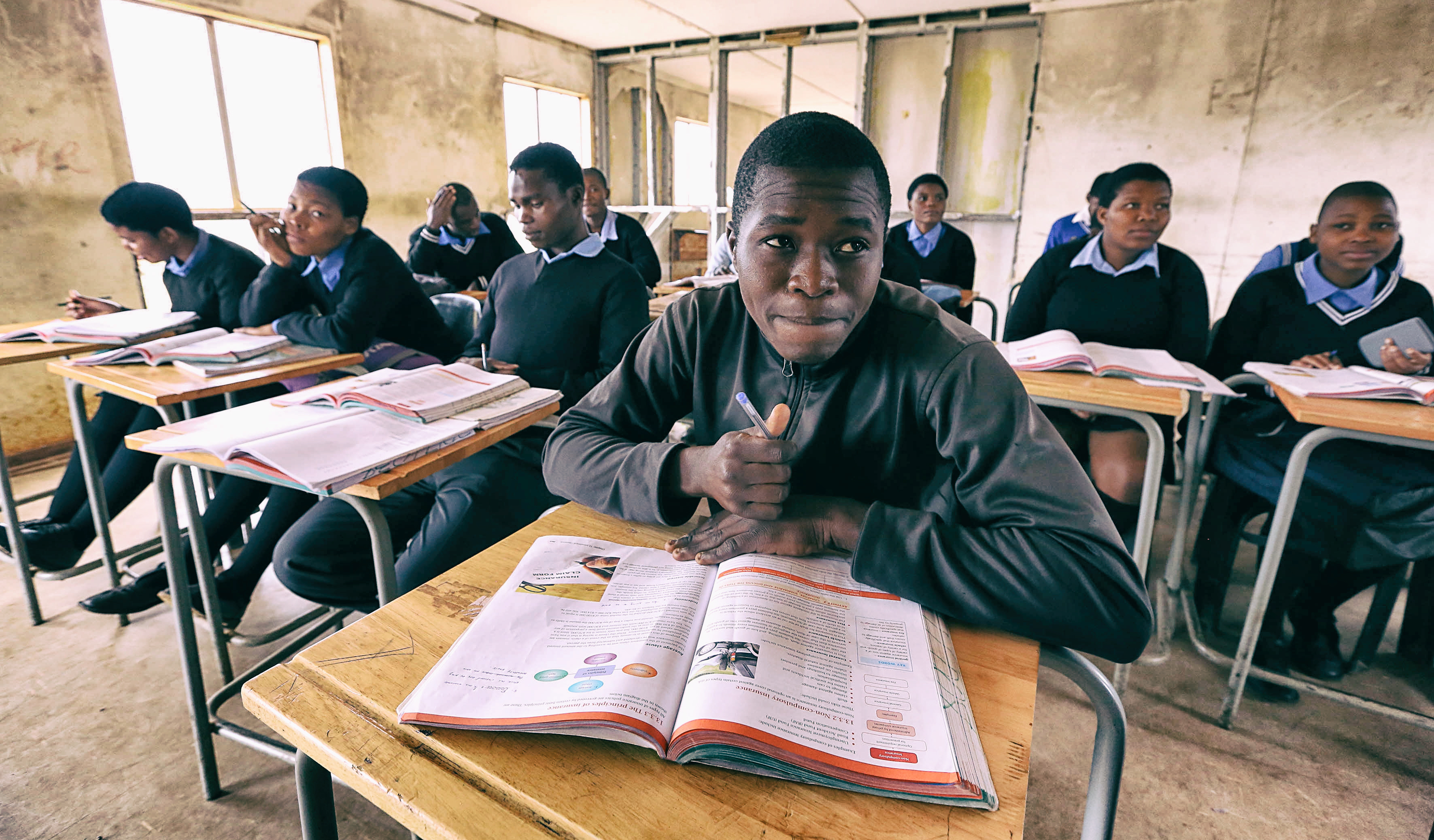 Pupils freeze while state of the art school remains unoccupied