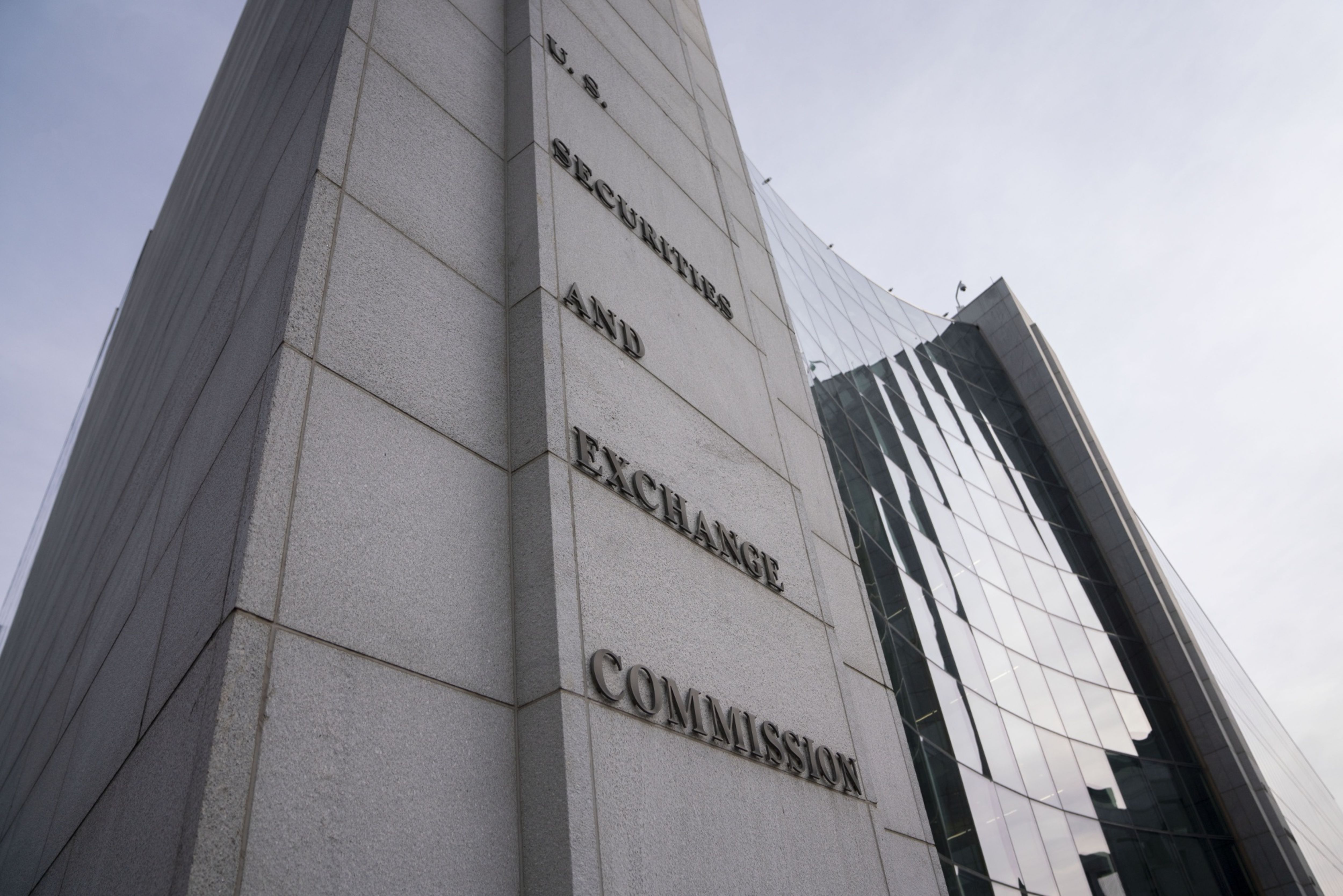 Spacex Engineer Pleads Guilty to Insider Trading Using Dark Web
