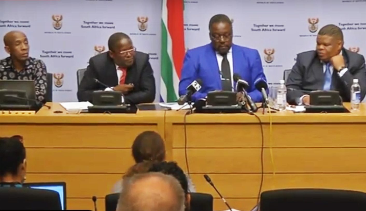 SARS Wars, The Phantom Menace: Nhleko and Mahlobo come out to bat for the Hawks