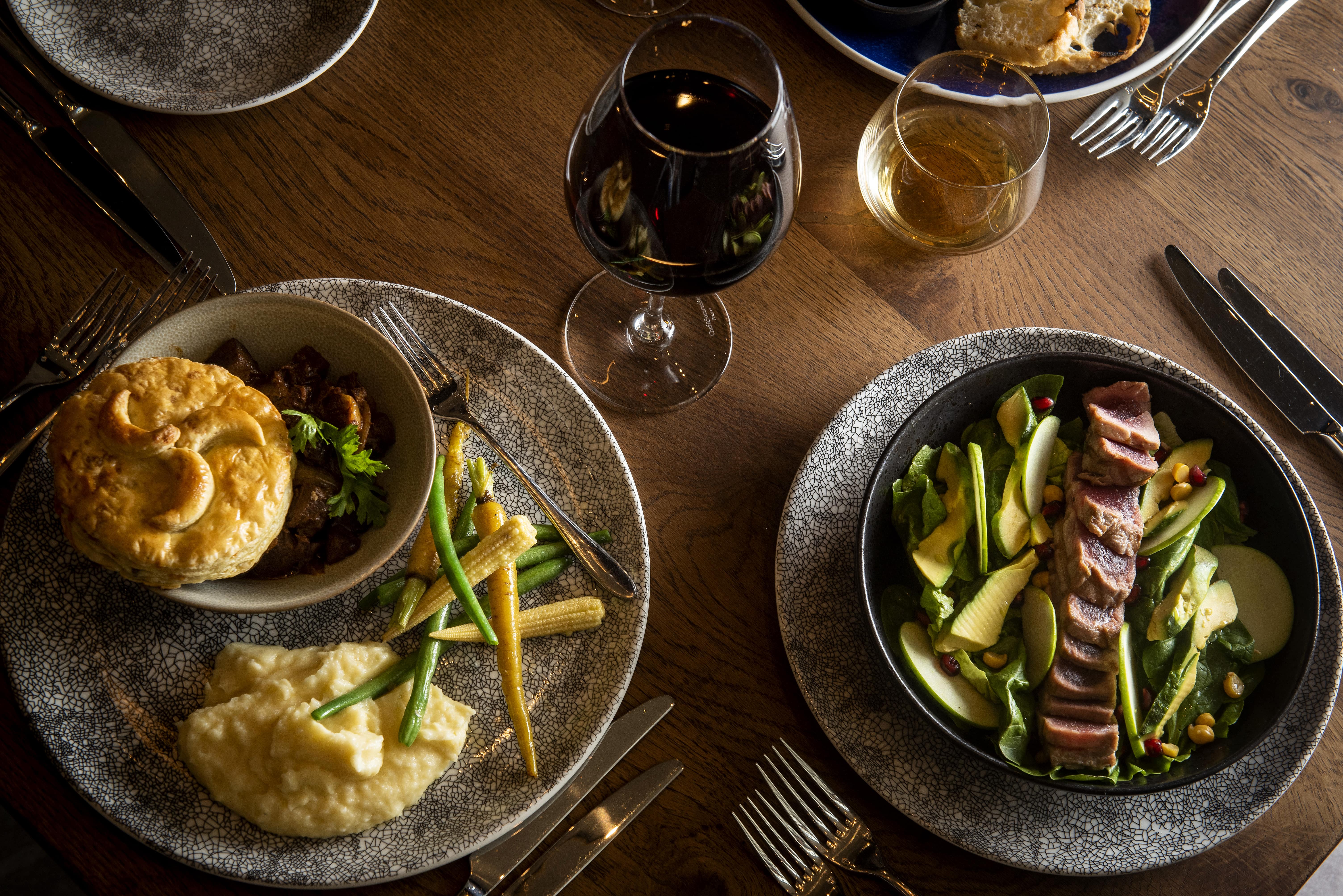 The_Grill_Room_and_Sushi_Bar120-min