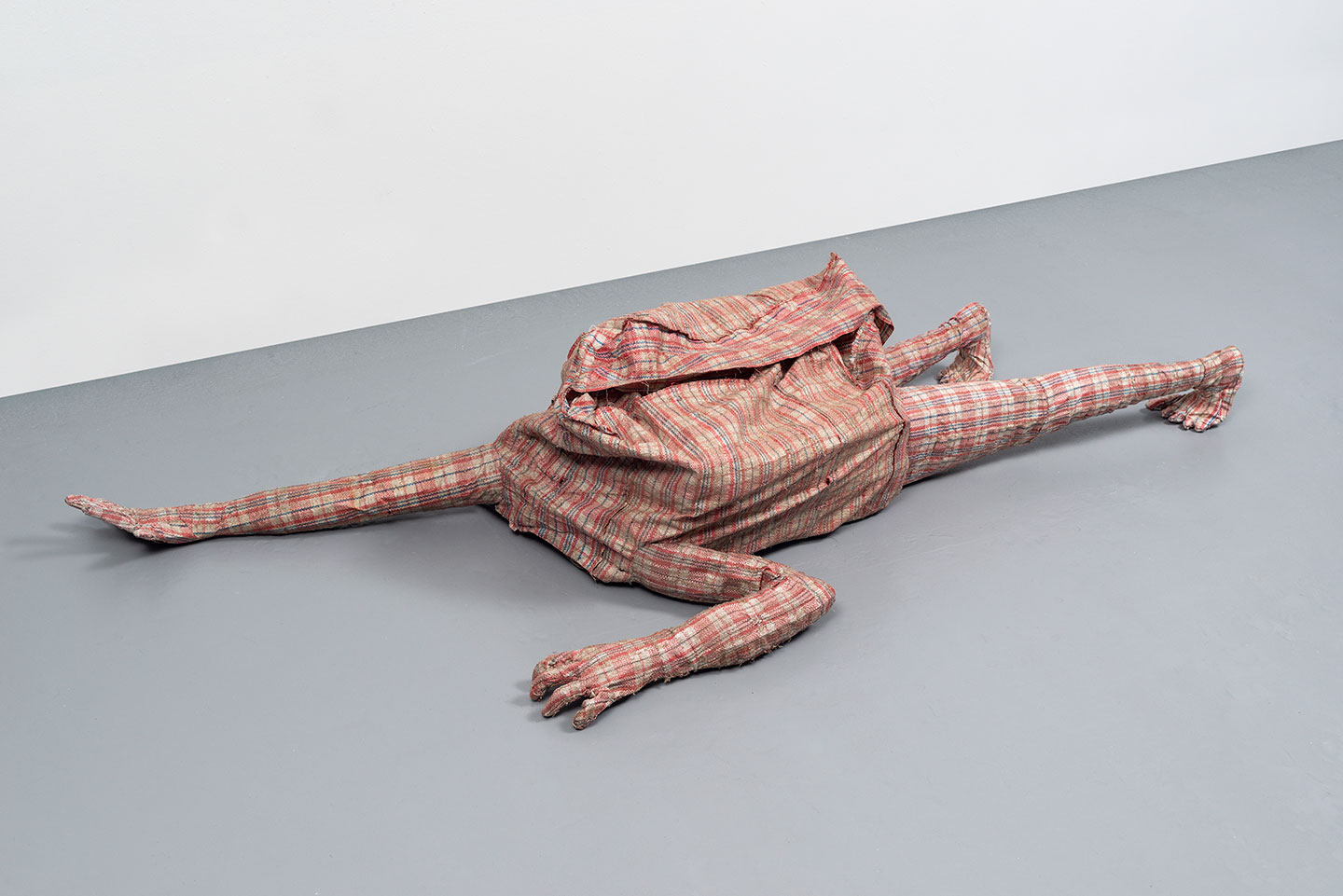 The tricolour bag that came to symbolise migration