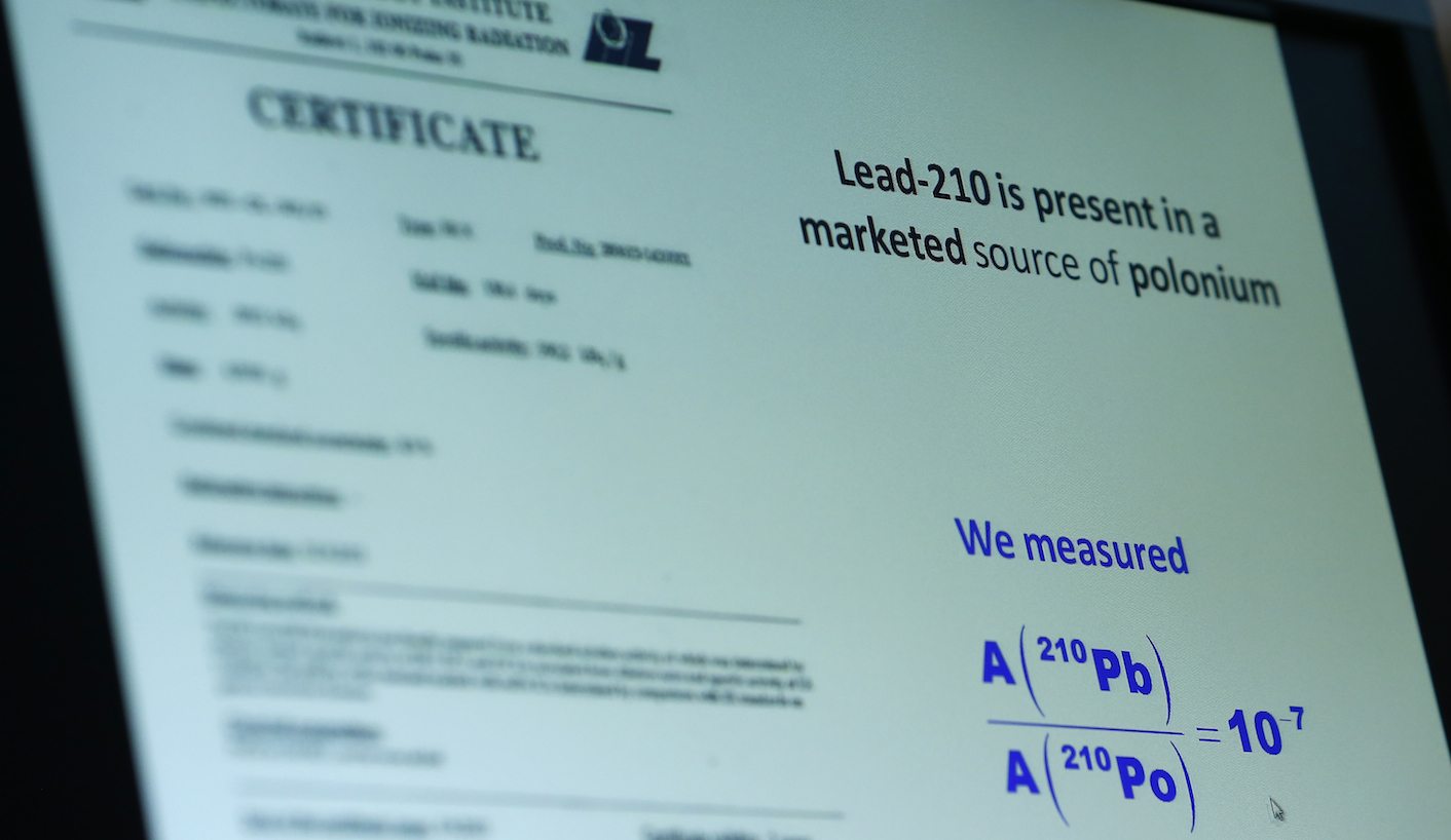 Evidence supports Arafat poisoning theory, wider probe needed say experts