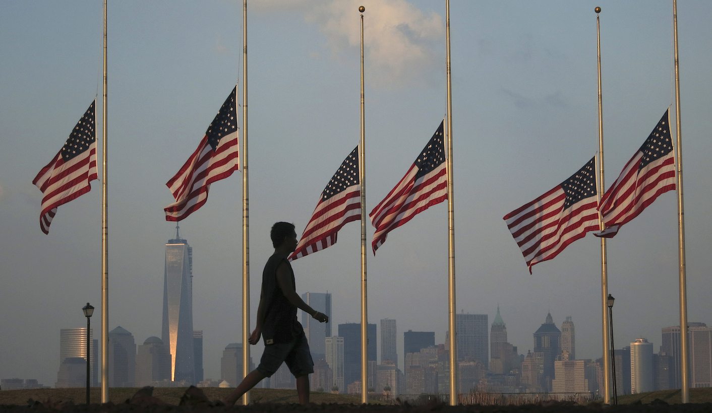 South Carolina sheriff refuses to lower flag for Mandela