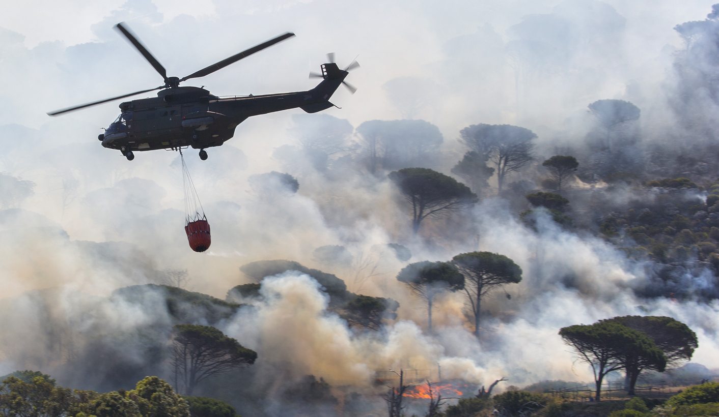 Massive fire ravages Cape Town