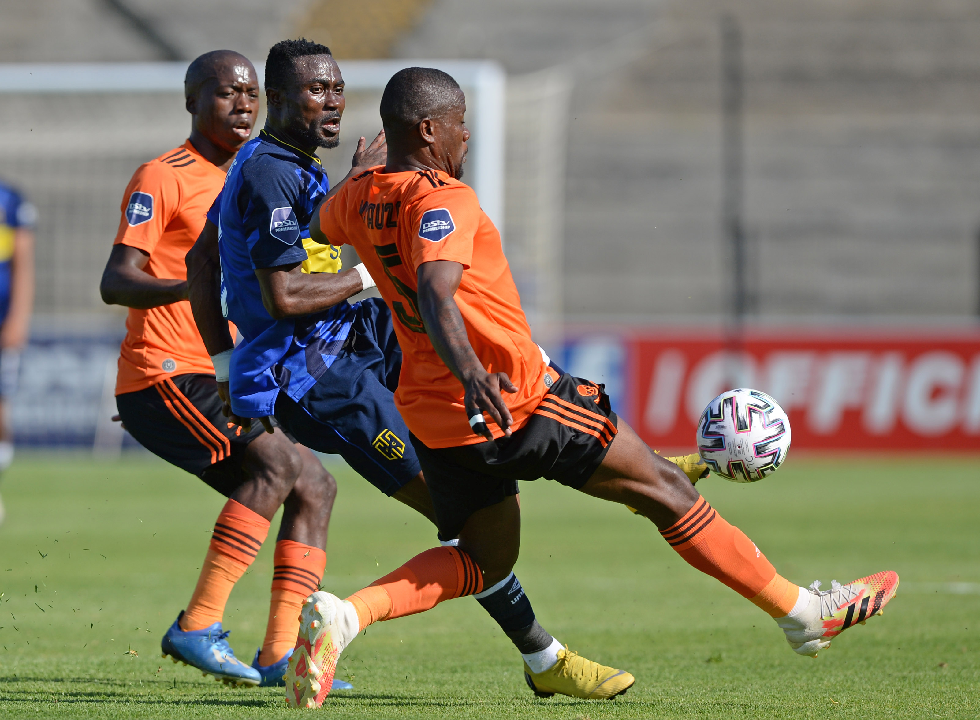 CAPE TOWN, SOUTH AFRICA - DECEMBER 05: Price Opoku of Cape Town City is challenged by Ntsikelelo Nyauza of Orlando Pirates during the DStv Premiership match between Cape Town City FC and Orlando Pirates at Danie Craven Stadium on December 05, 2020 in Cape Town, South Africa. (Photo by Ryan Wilkisky/BackPagePix/Gallo Images)
