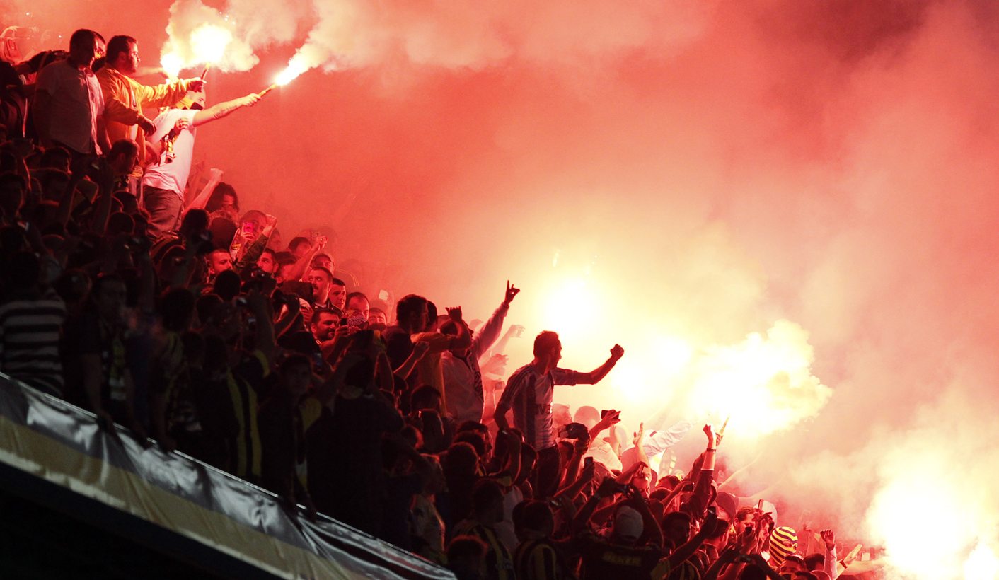 Russia defies critics to throw World Cup party