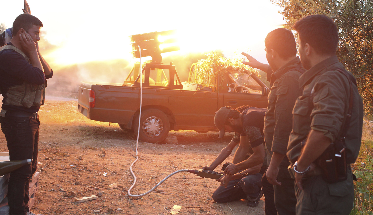 Syria air force bombs cities, truce 'practically over'