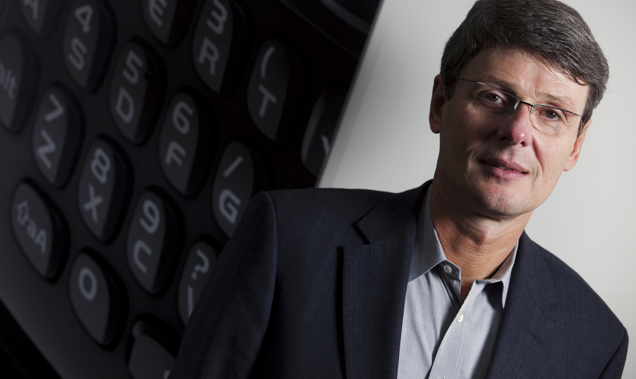 RIM delays new BlackBerry launch as problems deepen