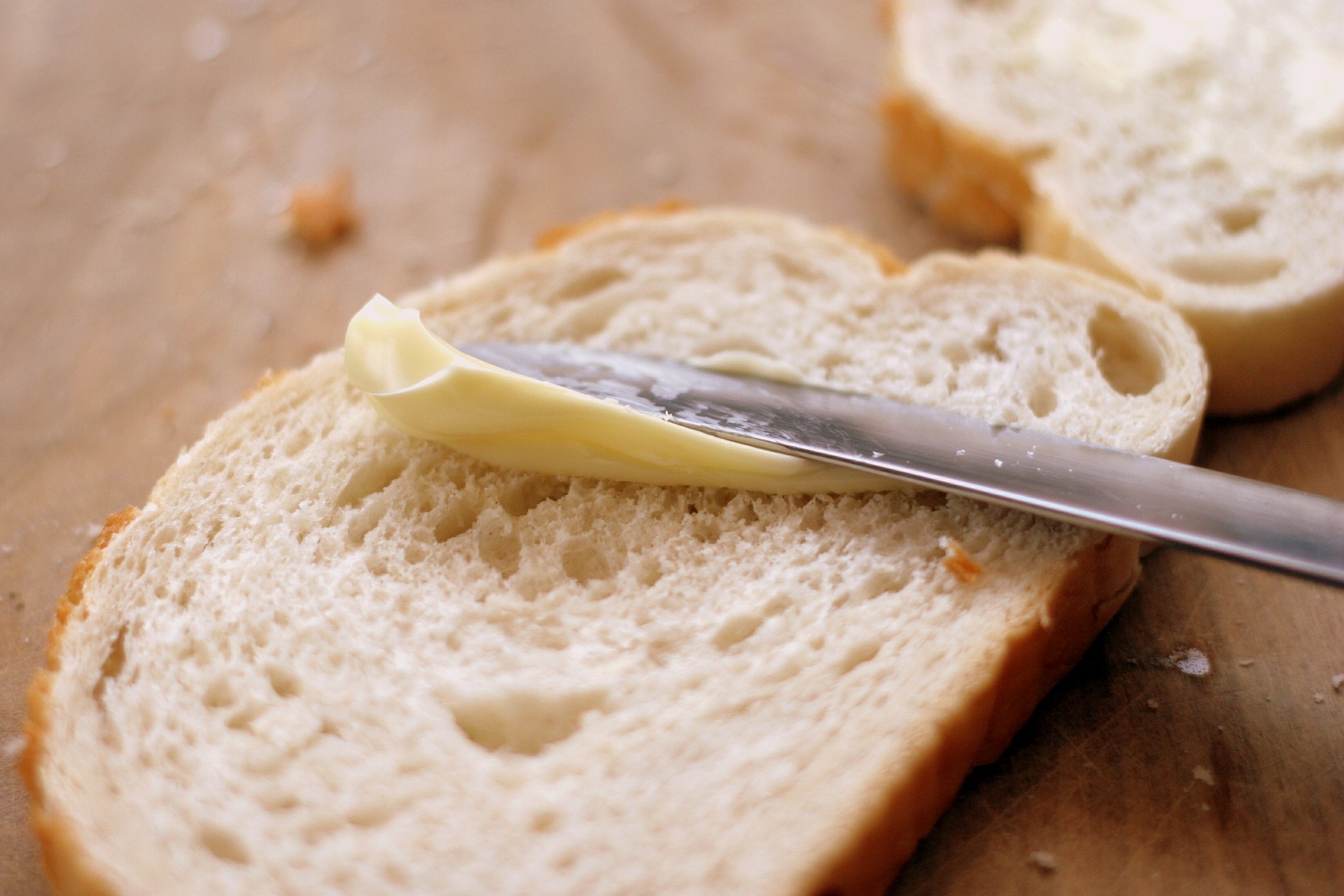 Bread & Scrape on Fairy Toast: How to survive a Virus Crisis without being greedy