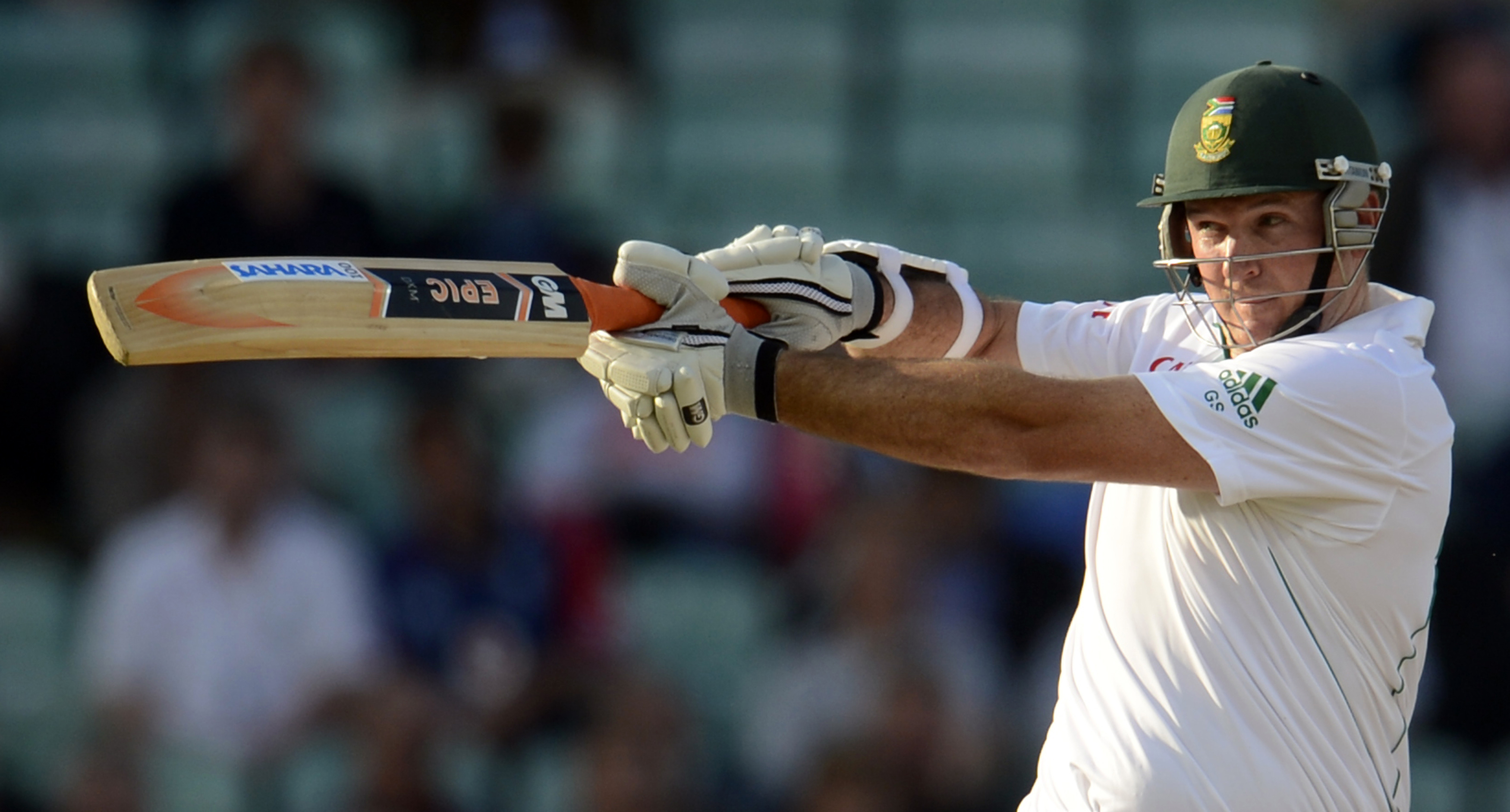 The Oval, Day 2: South Africa finds its fire