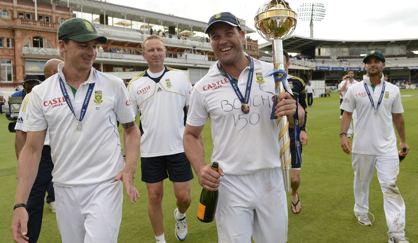 South Africa's Kallis holds the ICC mace on a lap of honour after South Africa defeated England in the third cricket test match at Lord's in London