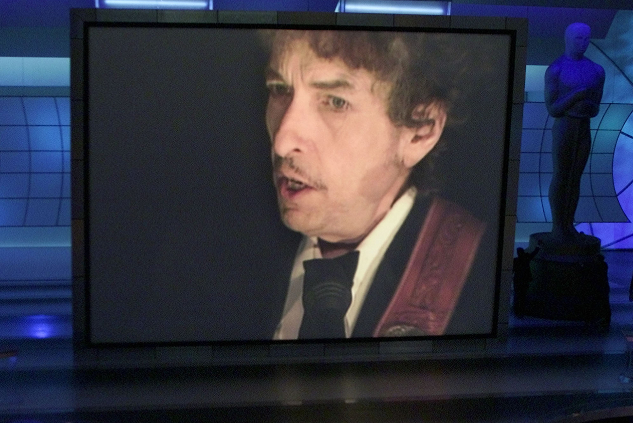 'You're an idiot, babe' - Dowd misfires on Dylan's China tour