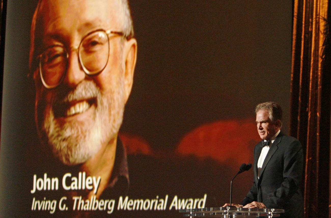 Actor Beatty speaks about producer Calley at the Academy of Motion Picture Arts &amp; Sciences 2009 Governors Awards in Hollywood