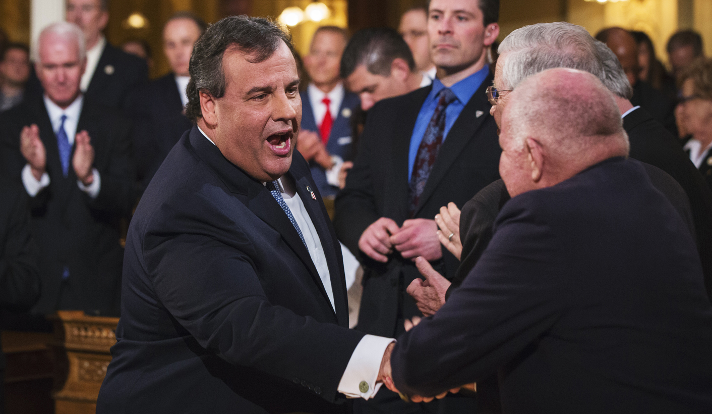 New Jersey's Christie in address again apologizes, looks ahead
