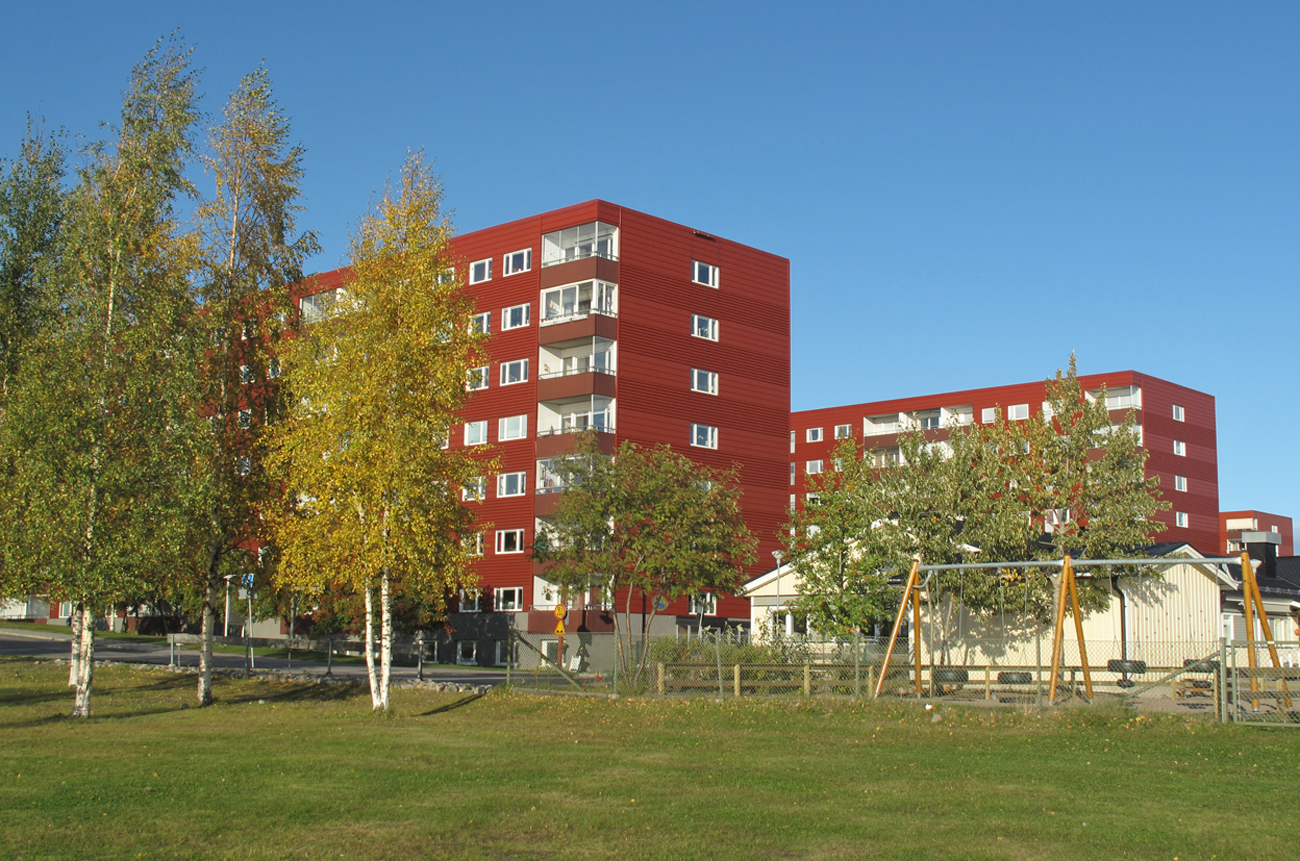 Facebook to build Arctic server farms