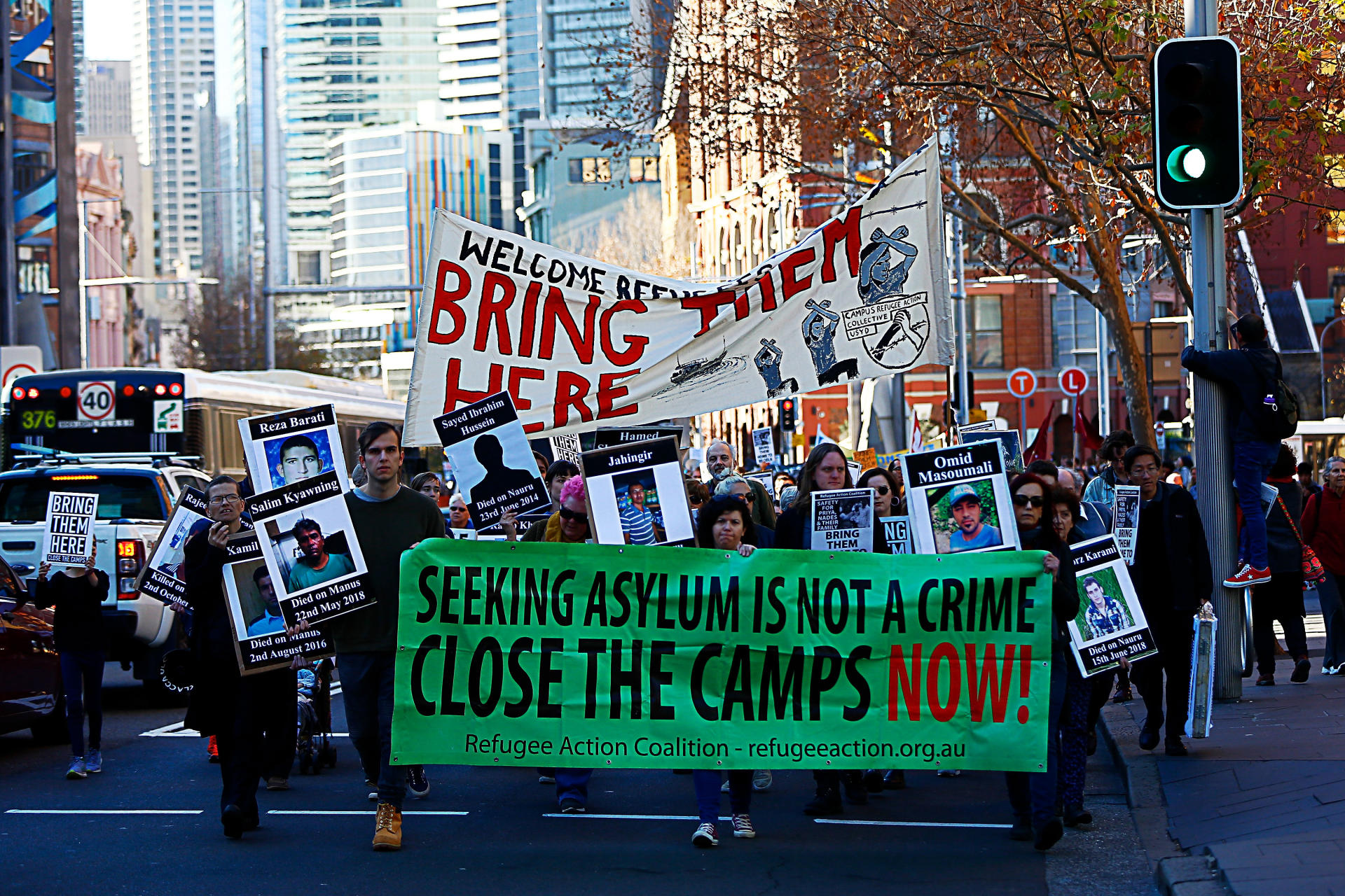 Australia shutters notorious offshore asylum camp