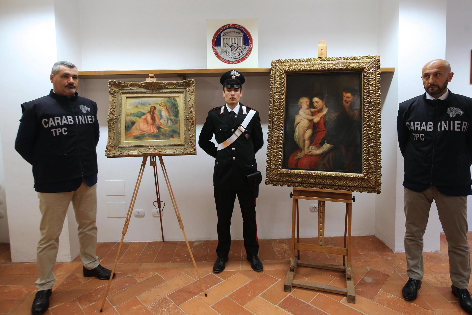 Nazi looted Renoir returned to owner's granddaughter