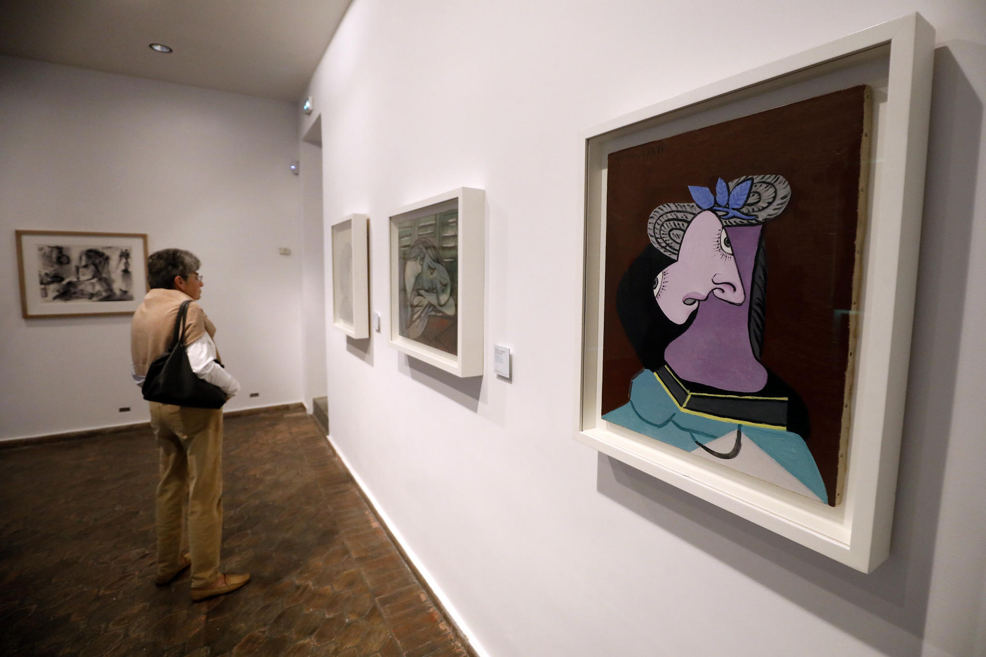 John Thain's Picasso Sells for $29.6 Million as Auctions Start