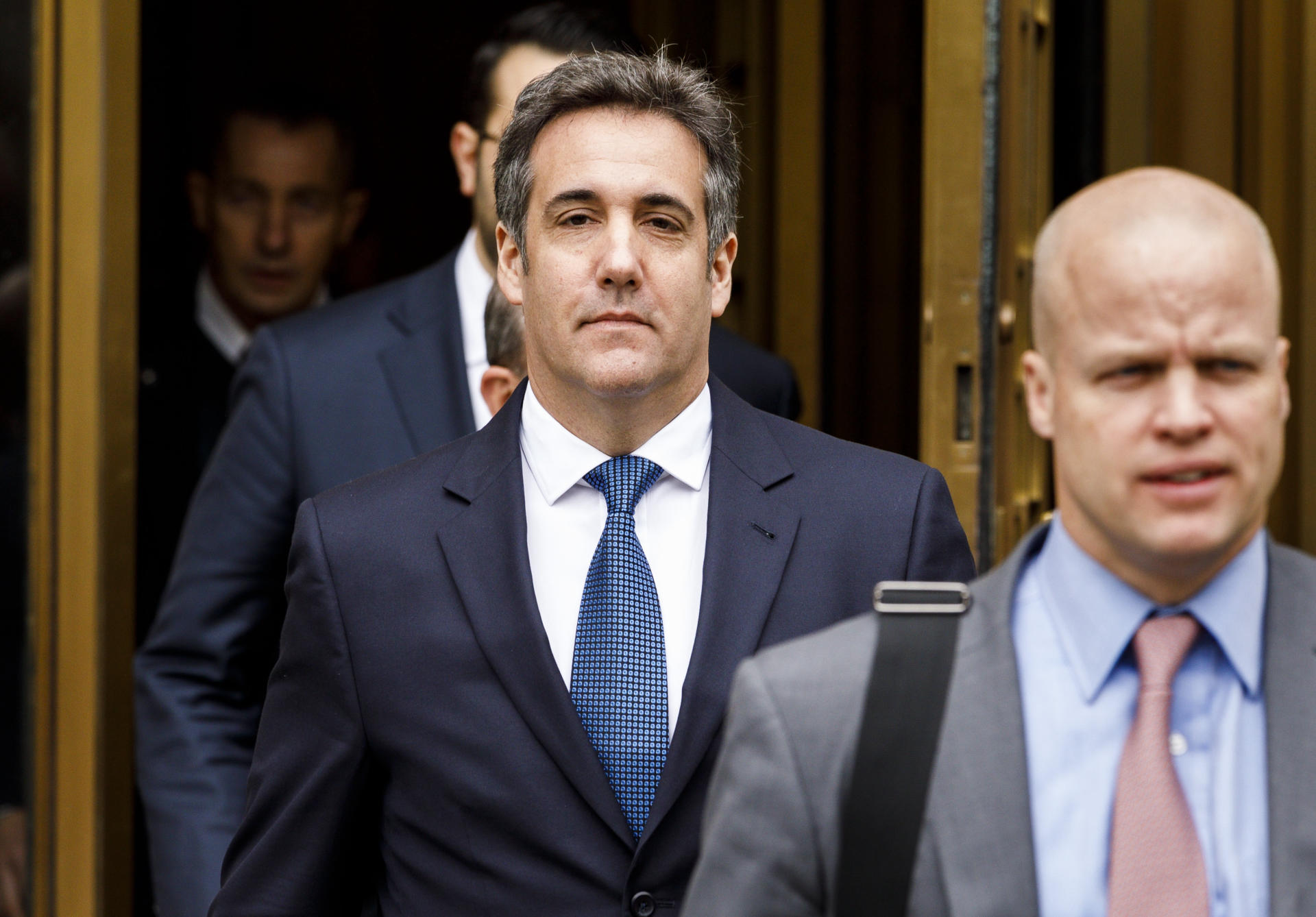 Trump's ex-lawyer Cohen cooperating in Mueller probe