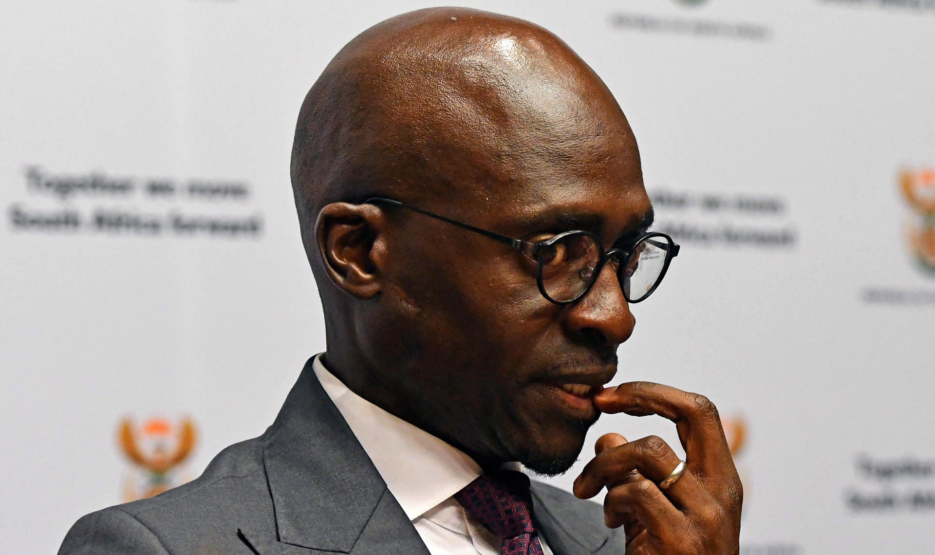 Travel rules relaxed for foreign parents travelling with children