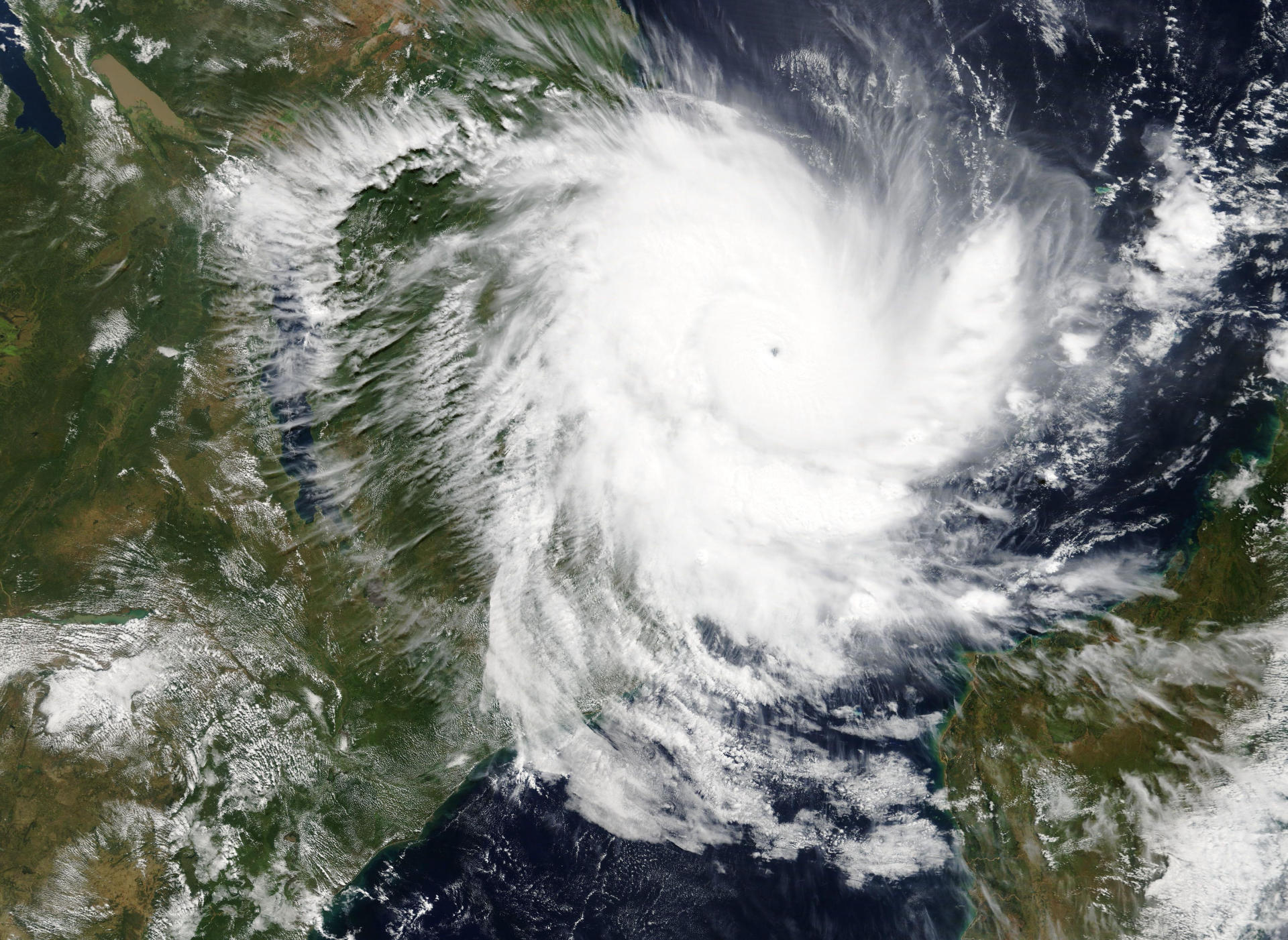 Cyclone Kenneth to make landfall in Mozambique