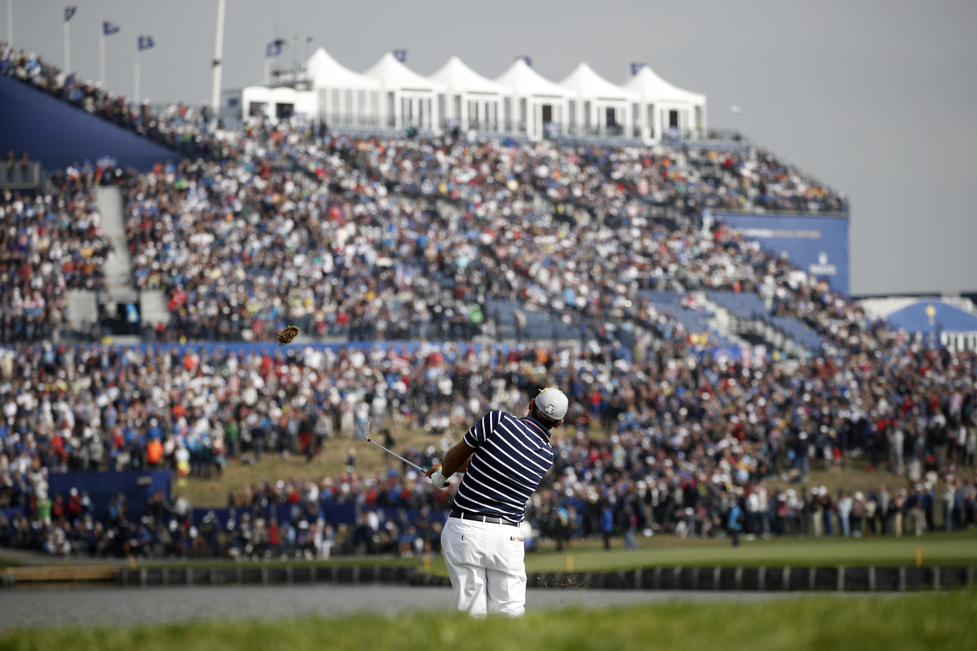 Johnson, Fowler win first point of Ryder Cup for US