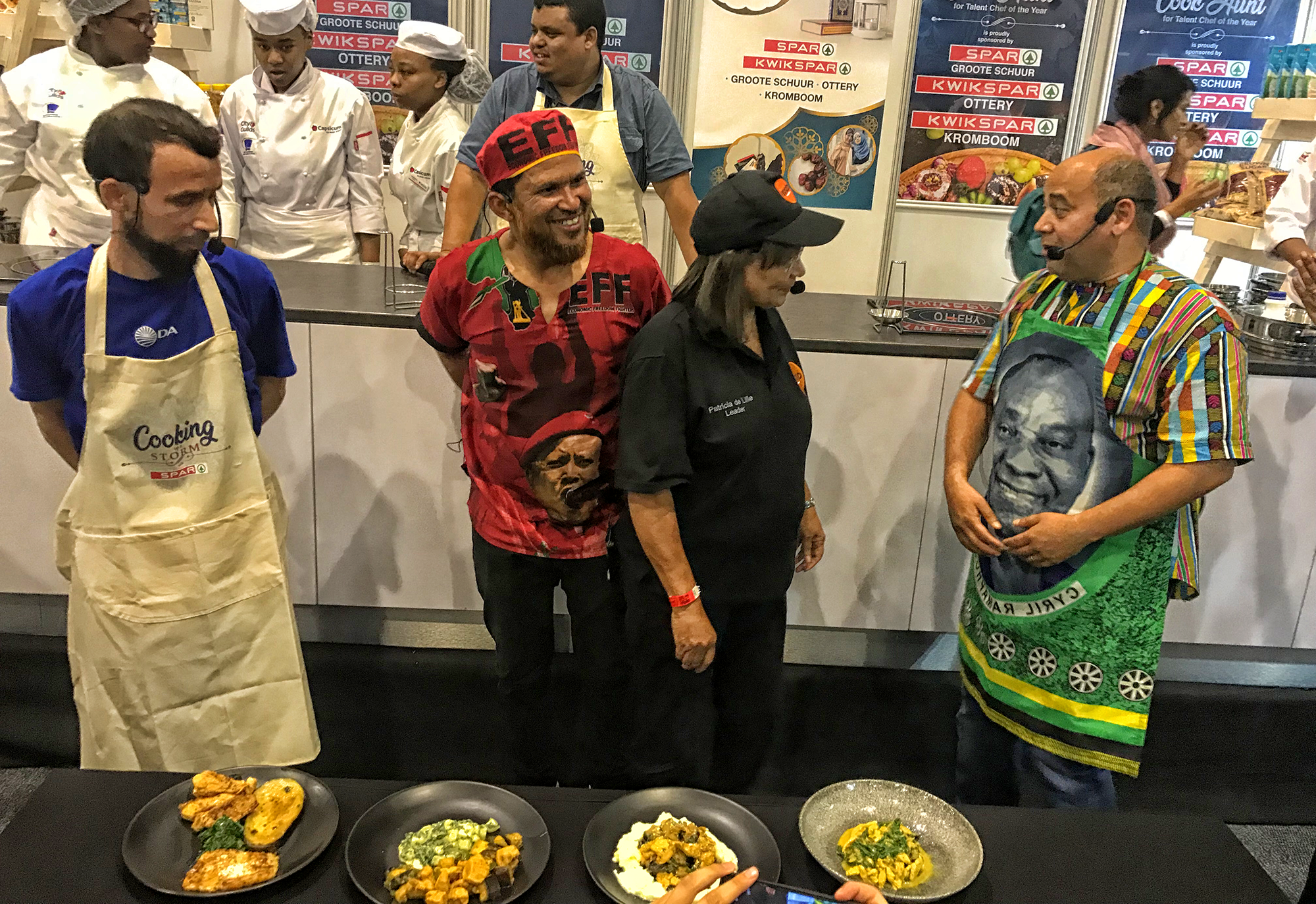 Patricia de Lille scores decisive pre-election victory – with chicken stir-fry