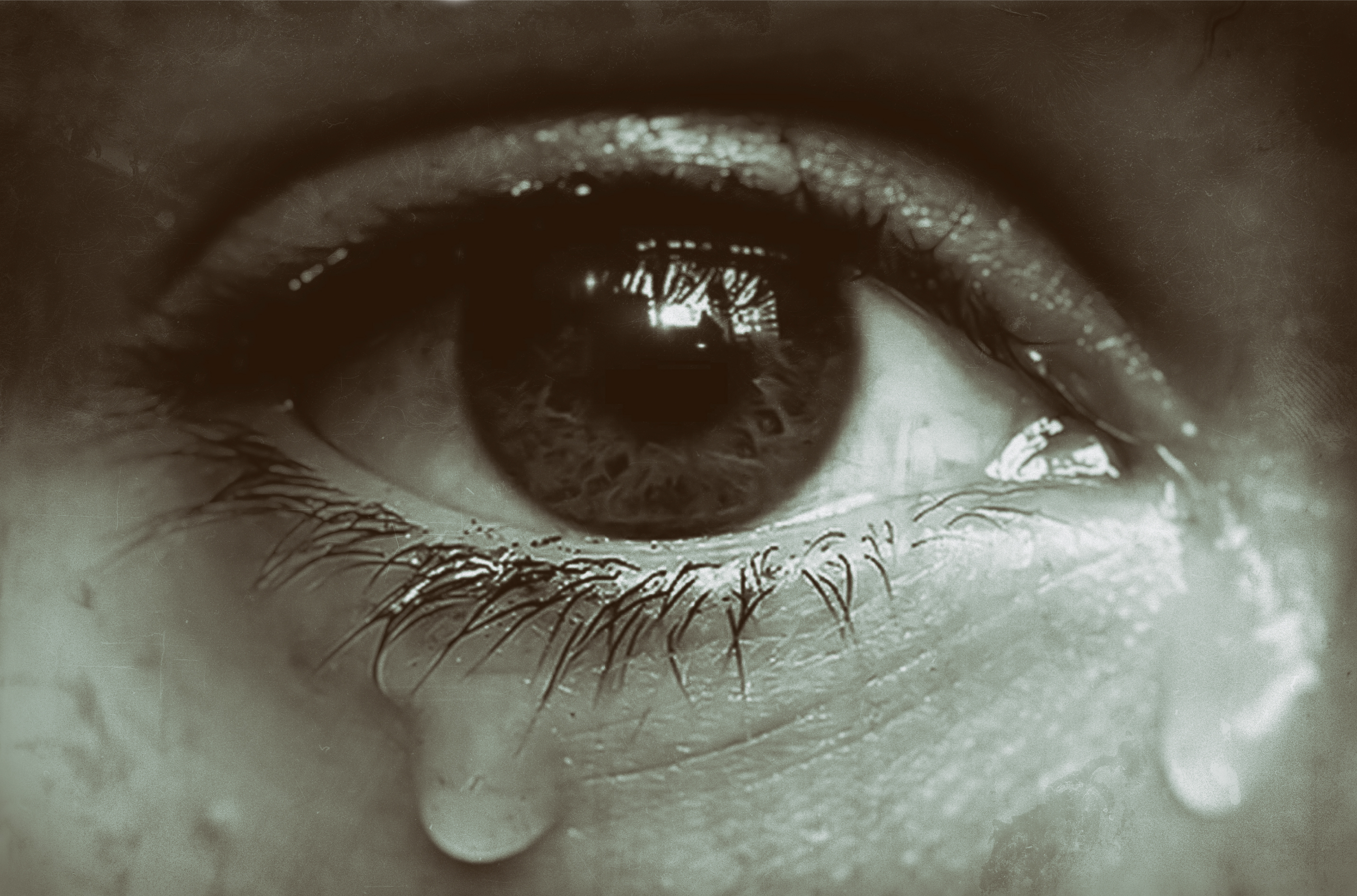 Age of the Assassin: A man died for his country today – RIP Charl Kinnear