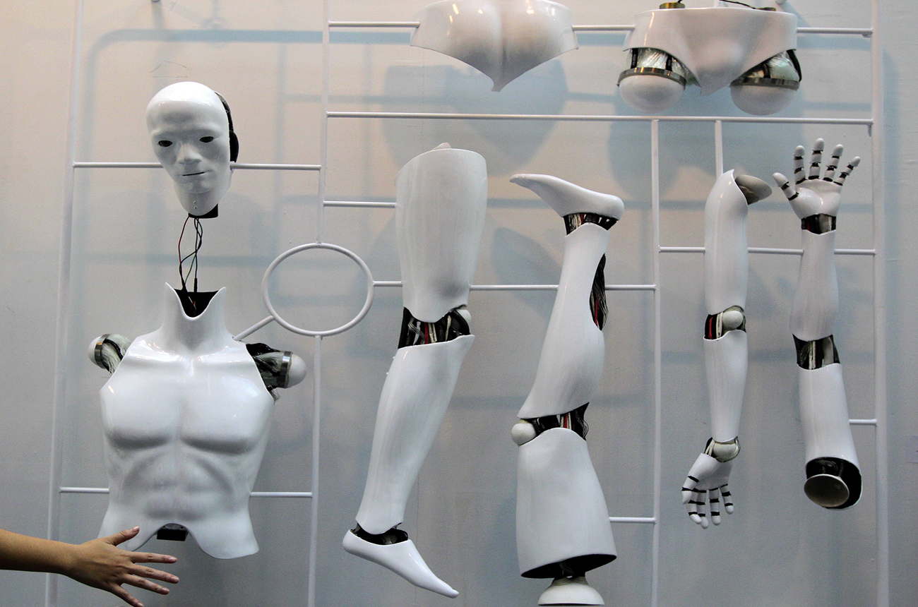 Scientists pull no punches in teaching robots to do no harm