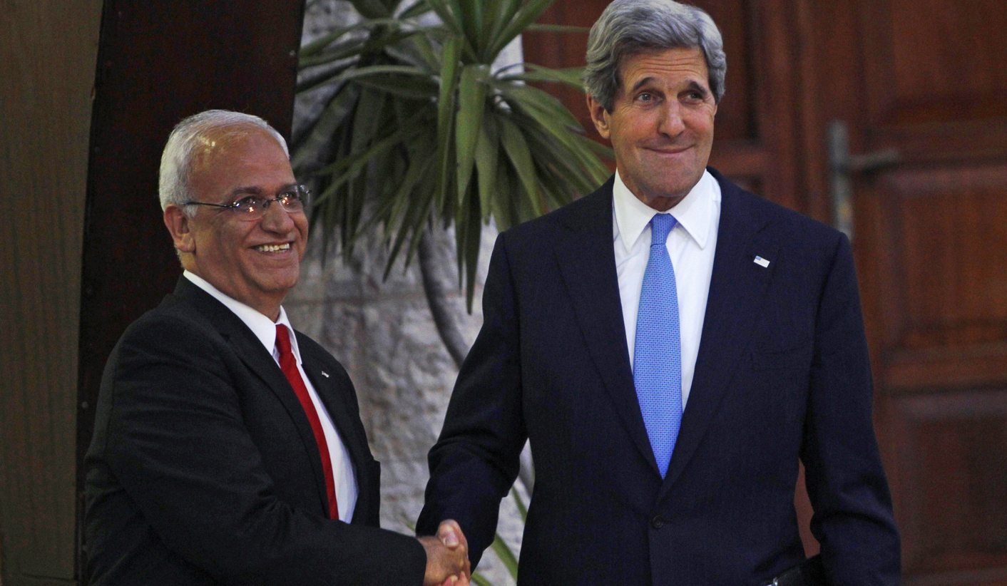 Chief Palestinian Peace Negotiator Backs Kerry's Efforts