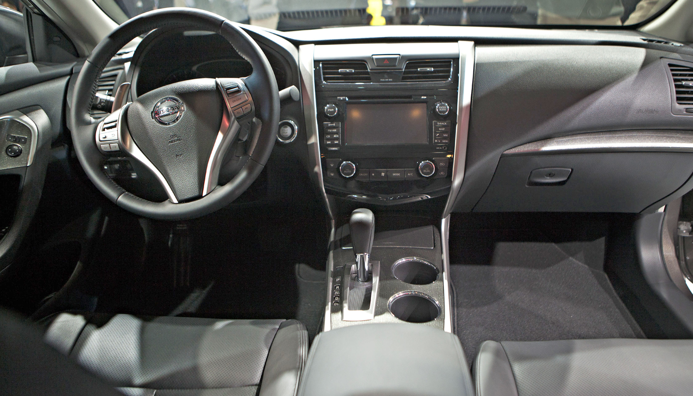 Nissan recalls new Altima in US on loose steering bolts