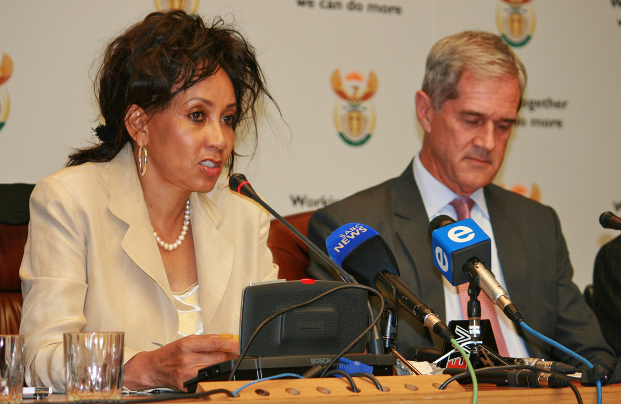 Sisulu stands by decision to appoint Yengeni to defence review committee