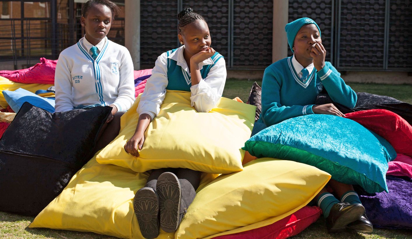 gregnicolson-young-women-in-SA