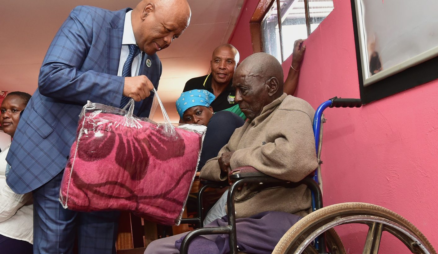 GroundUp: Under the blanket – questions over Sassa’s social relief programme