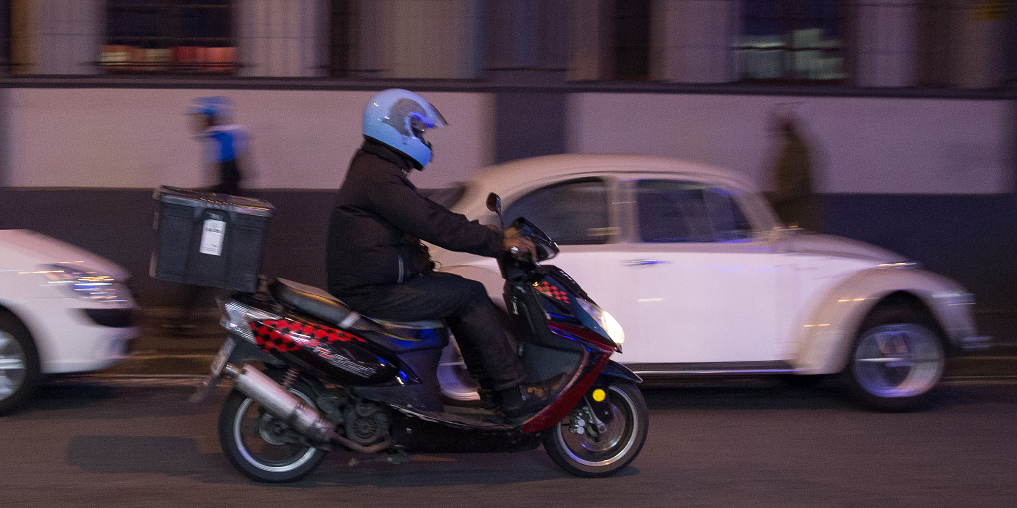 Immigrant food couriers risk death on South African roads  '