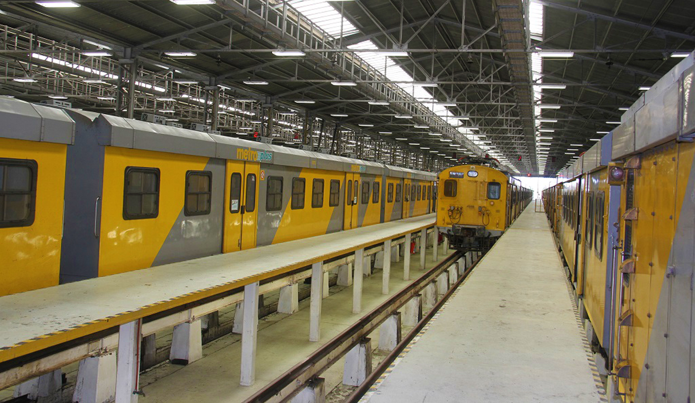 GroundUp: Workers say Metrorail endangers livelihoods, lives