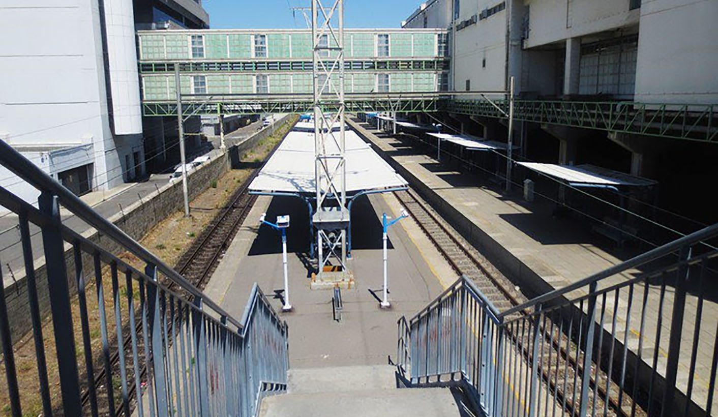 GroundUp: Cape Town’s central railway line is ‘a war zone’