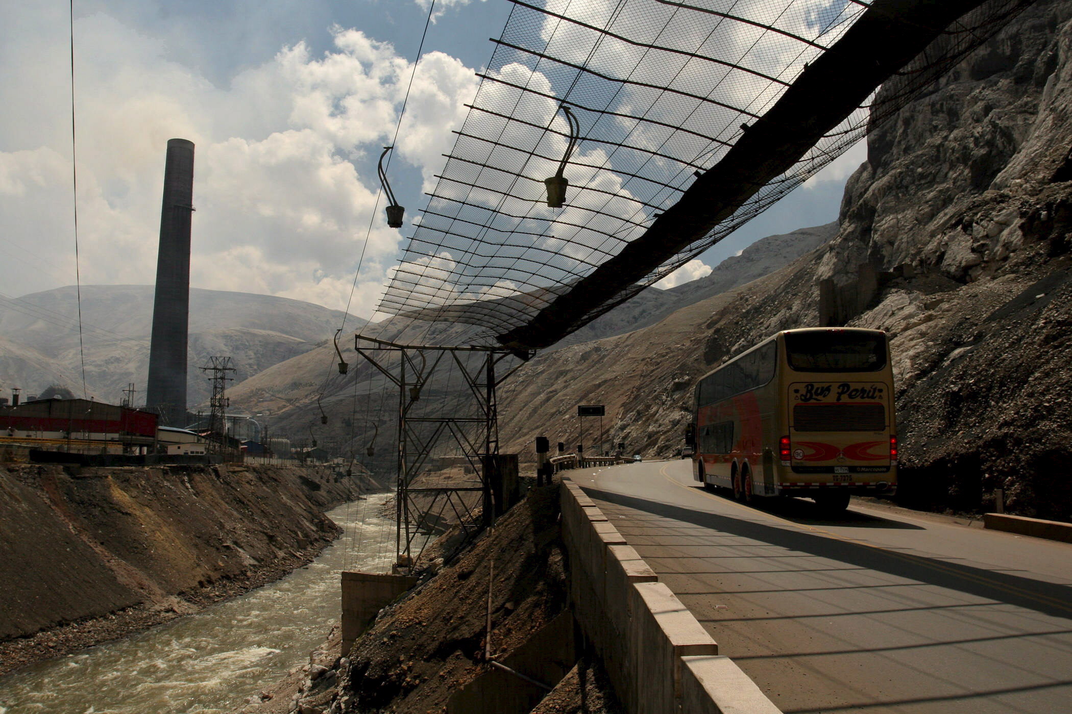 World's mine workers resist quick restart amid coronavirus