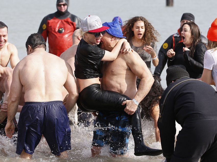 While you were sleeping: 7 March 2016