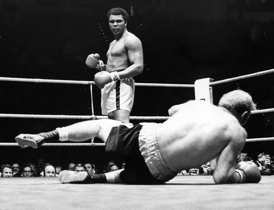 Boxing legend Muhammad Ali dies at the age of 74