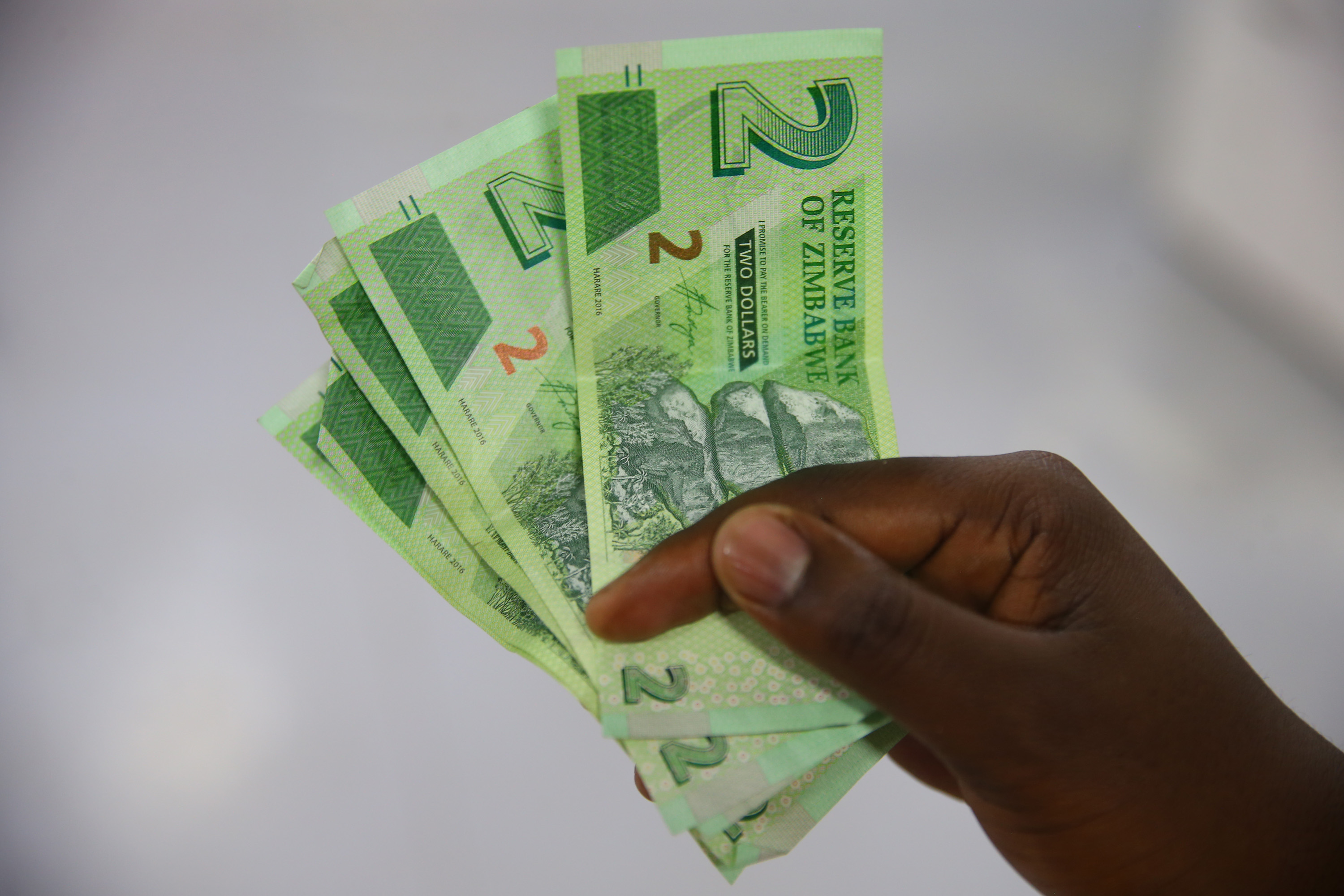 Zimbabwe to resume stock trading, Old Mutual unit remains suspended