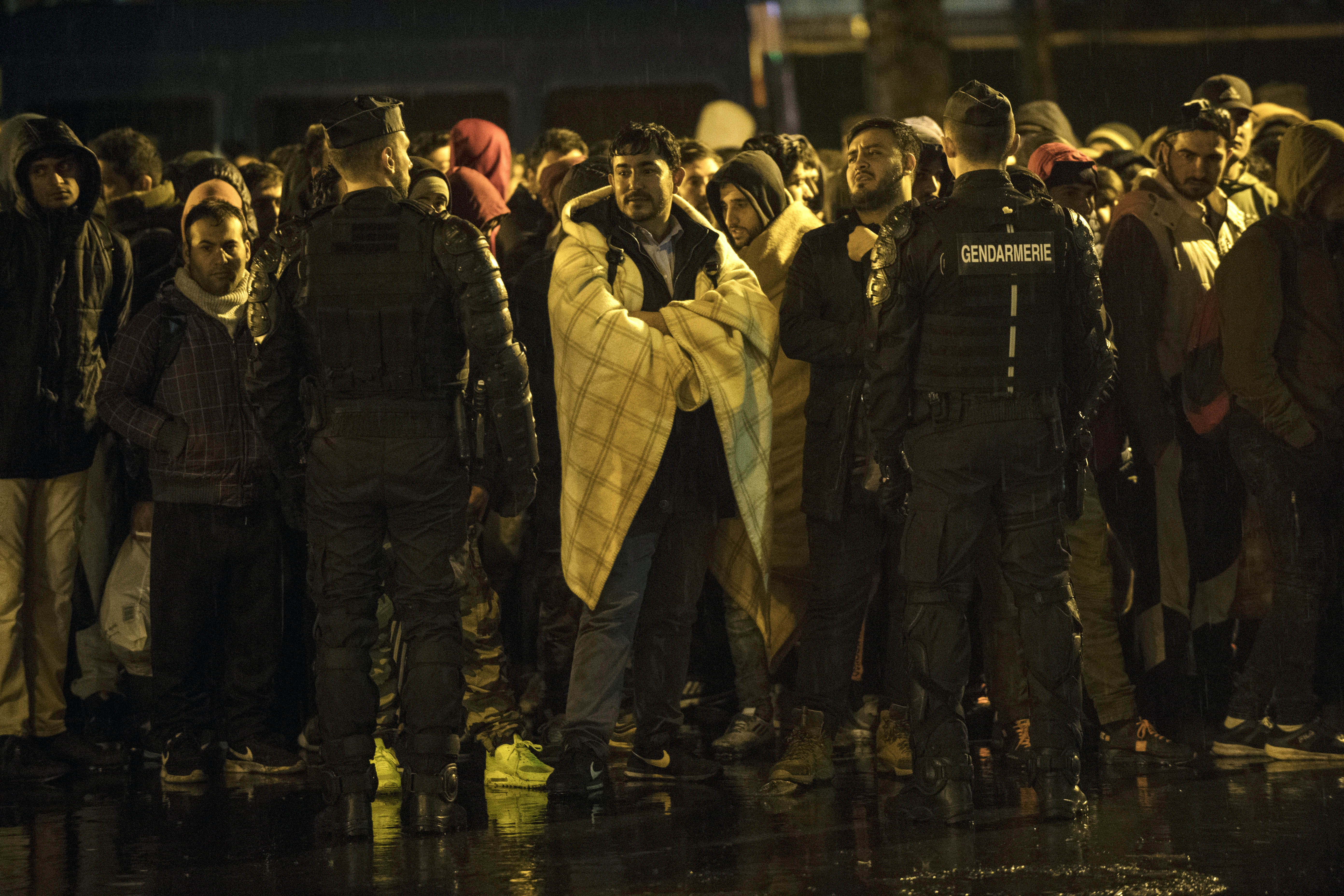 French police clear migrant tent camps in northern Paris
