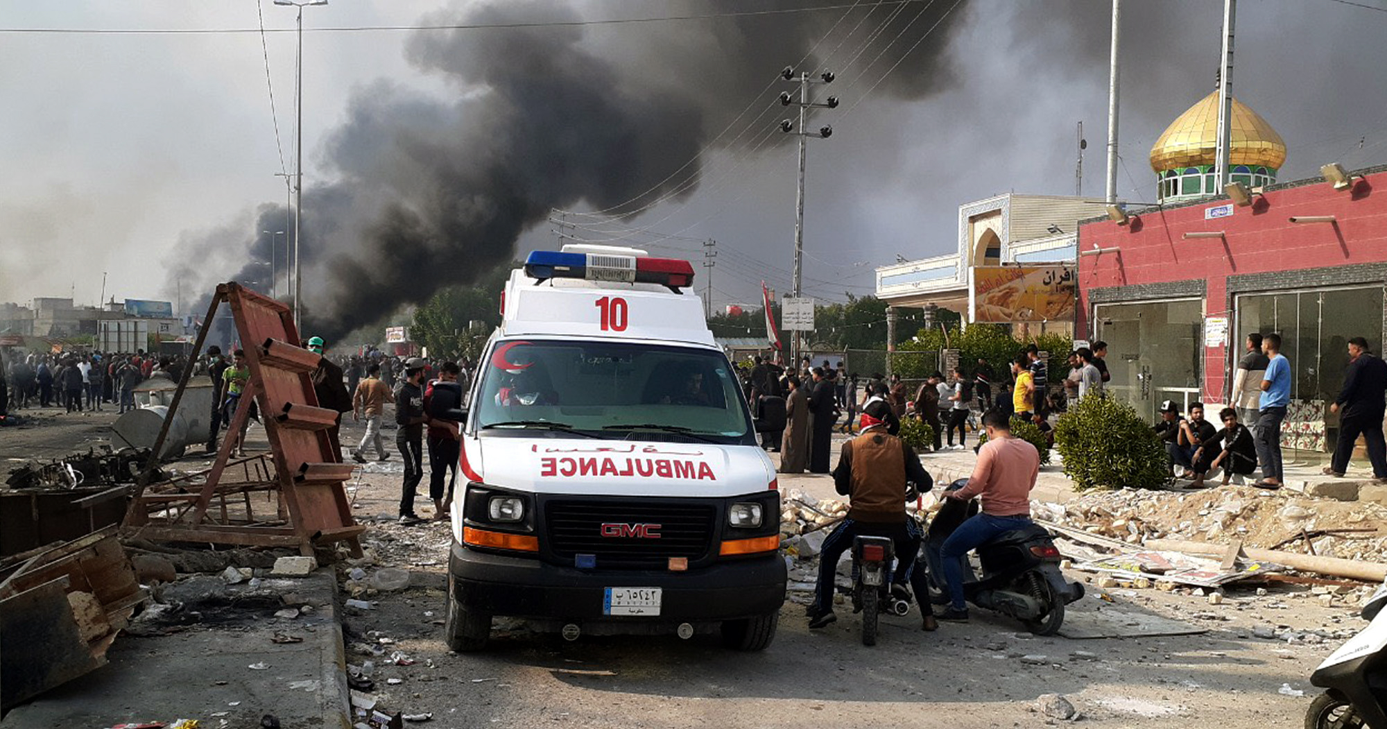 Iraq death toll passes 400 in weeks of mass protests - police, medics
