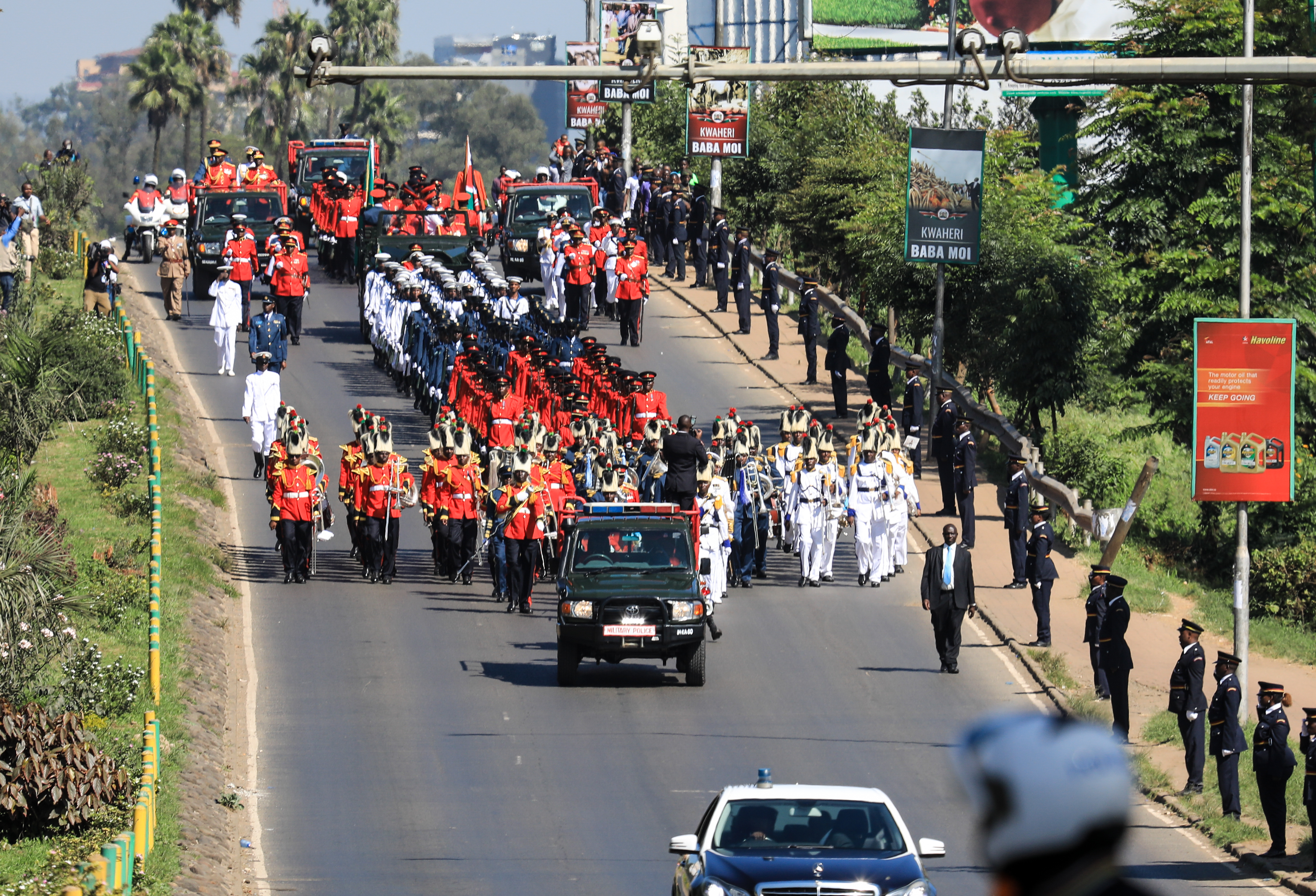 Thousands gather to bid farewell to Kenya's longest serving leader Moi
