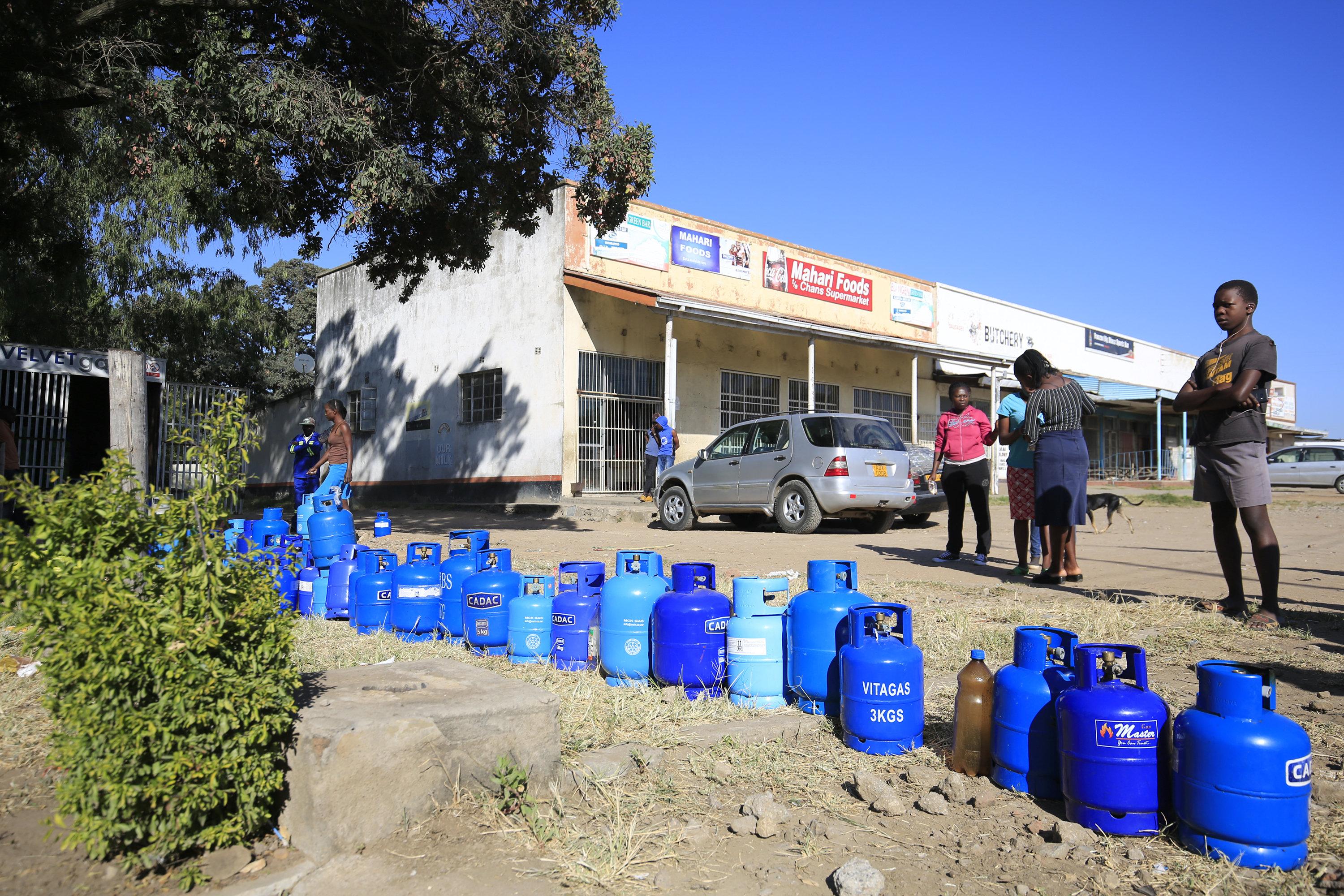 Zimbabwe enters 2nd day of 3-week national lockdown amid global coronavirus pandemic