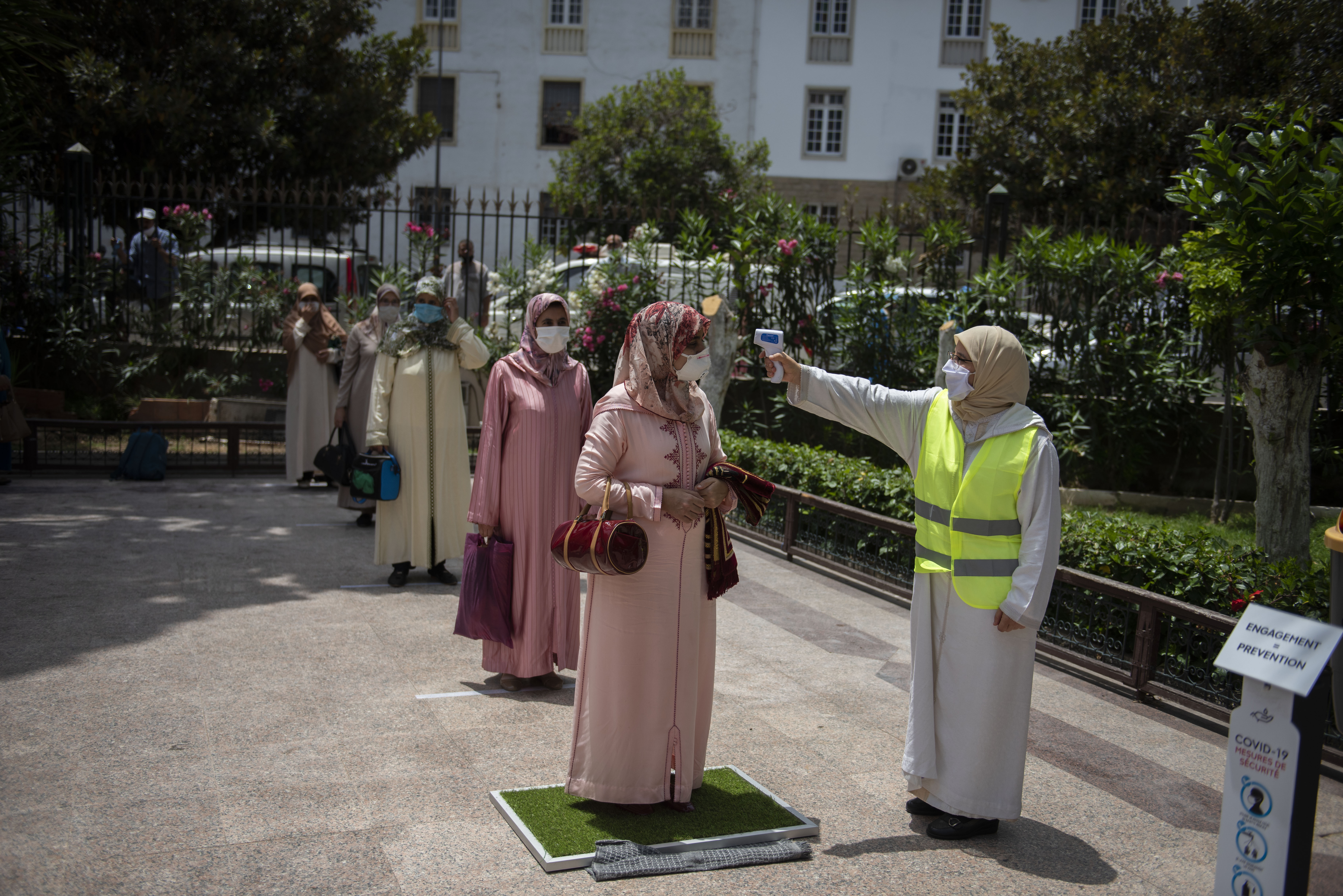 Morocco shuts down major cities after spike in coronavirus cases