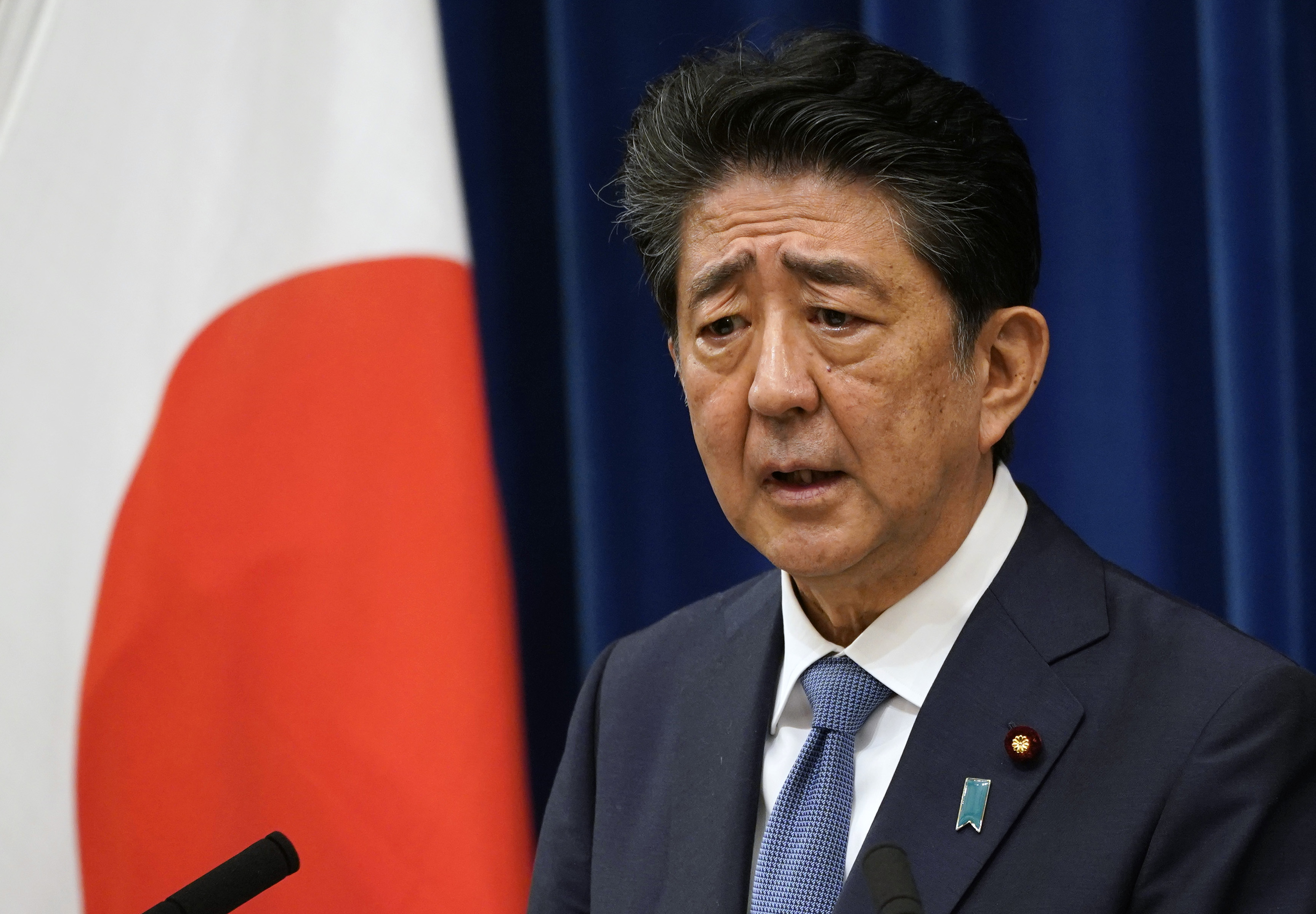 Japan's PM Abe resigns as coronavirus hits economy, endangers legacy