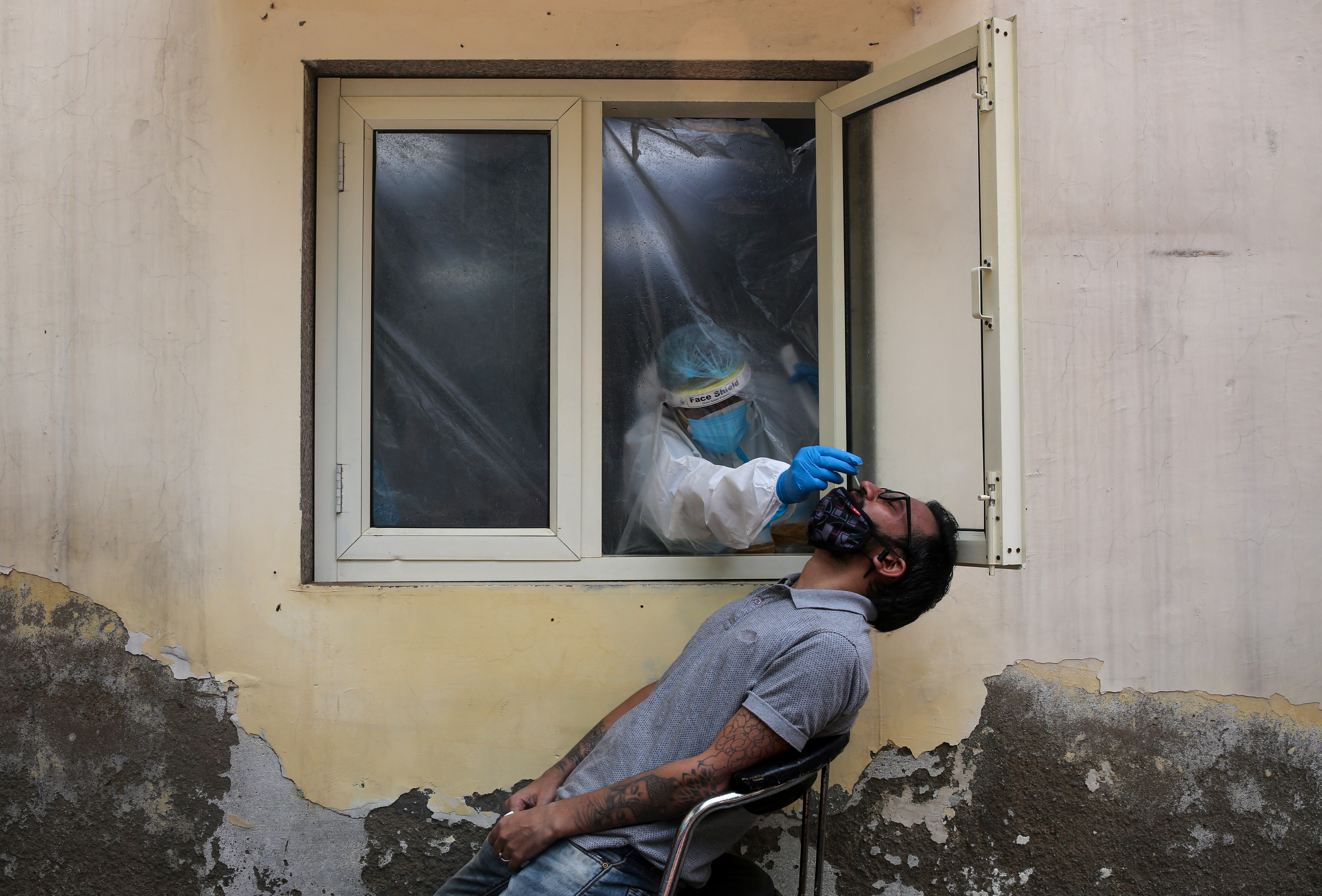 India considers emergency authorisation of vaccine as Covid-19 cases surge